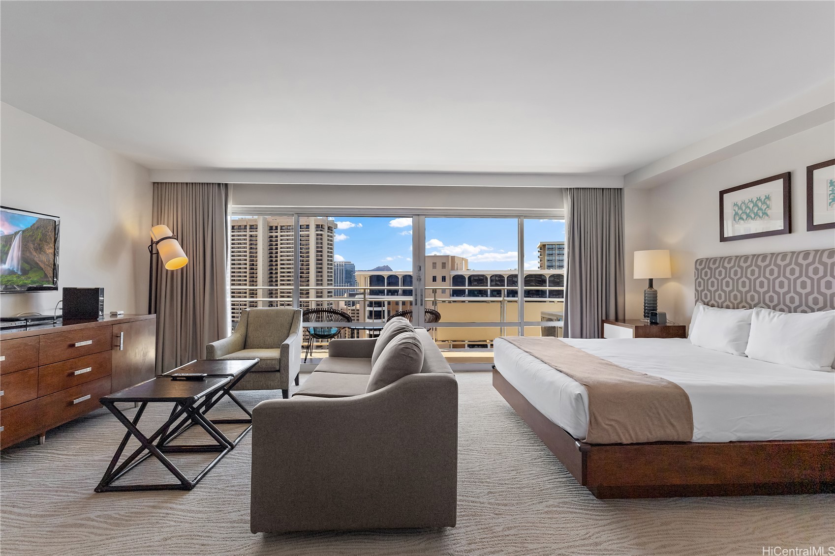 Honolulu, Hawaii, 96815, United States, 1 Bedroom Bedrooms, ,1 BathroomBathrooms,Residential,For Sale,1910953