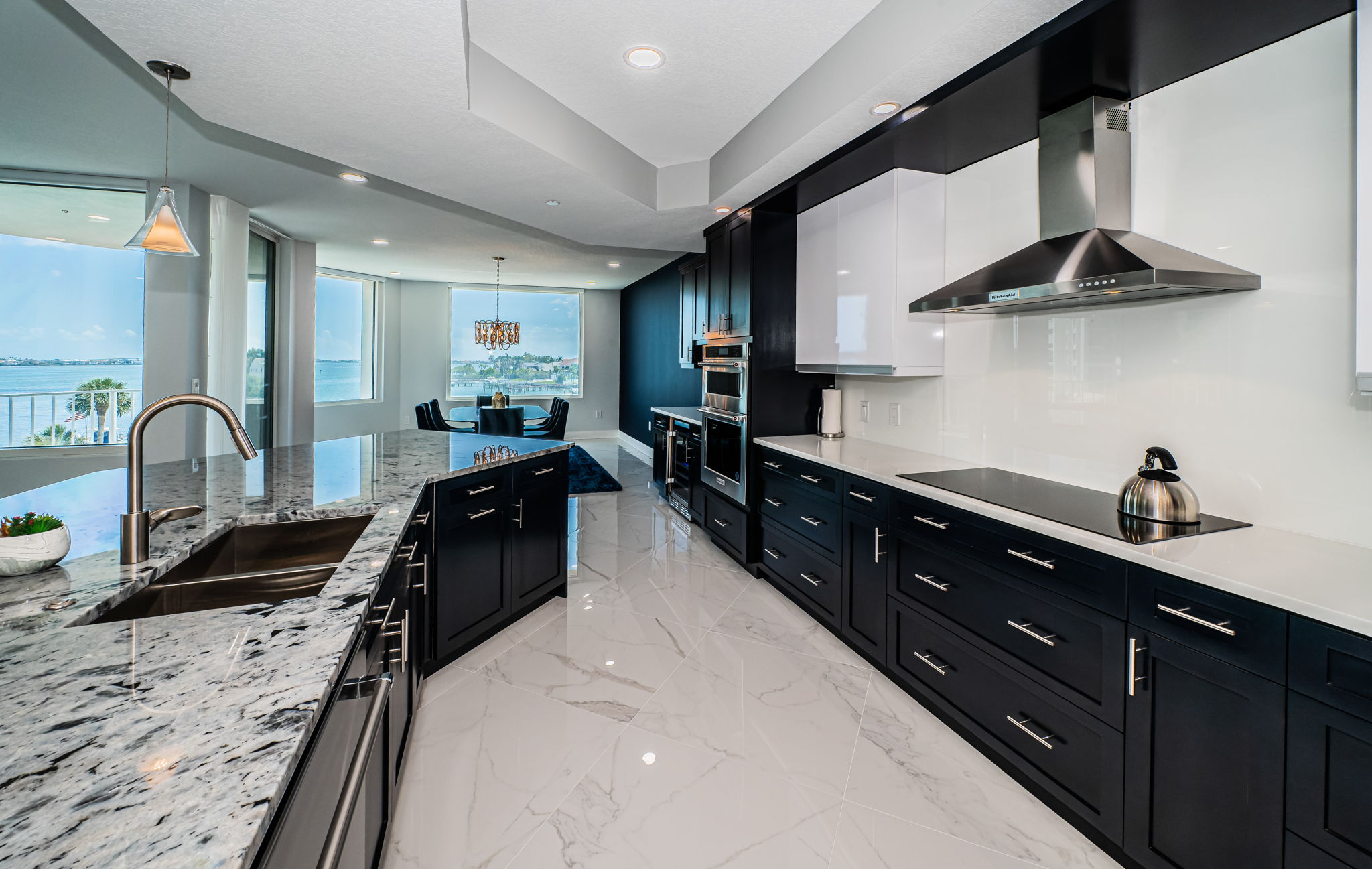 Belleair, Florida, 33756, United States, 2 Bedrooms Bedrooms, ,3 BathroomsBathrooms,Residential,For Sale,1979056