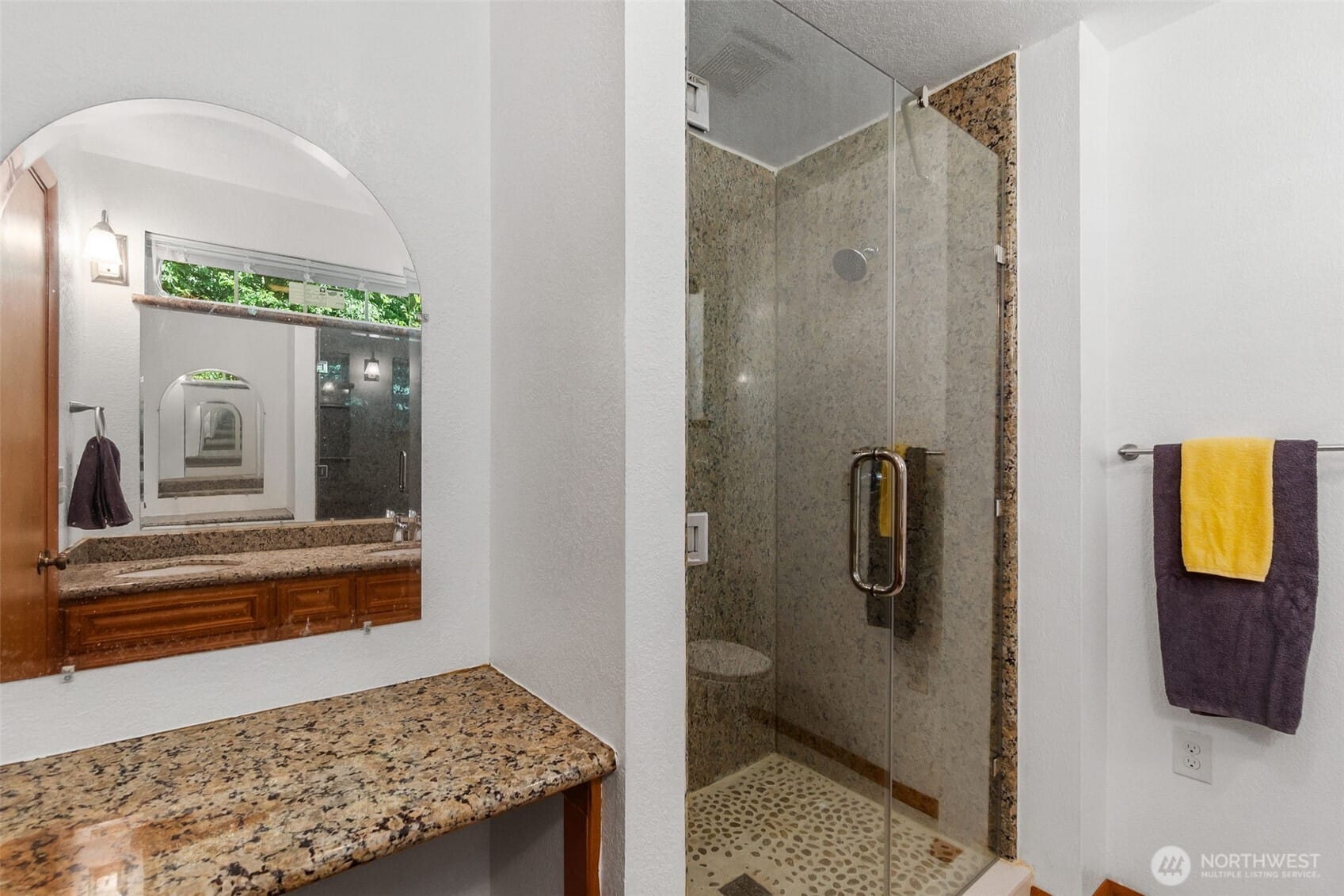 Olympia, Washington, 98512, United States, 2 Bedrooms Bedrooms, ,1 BathroomBathrooms,Residential,For Sale,1885373