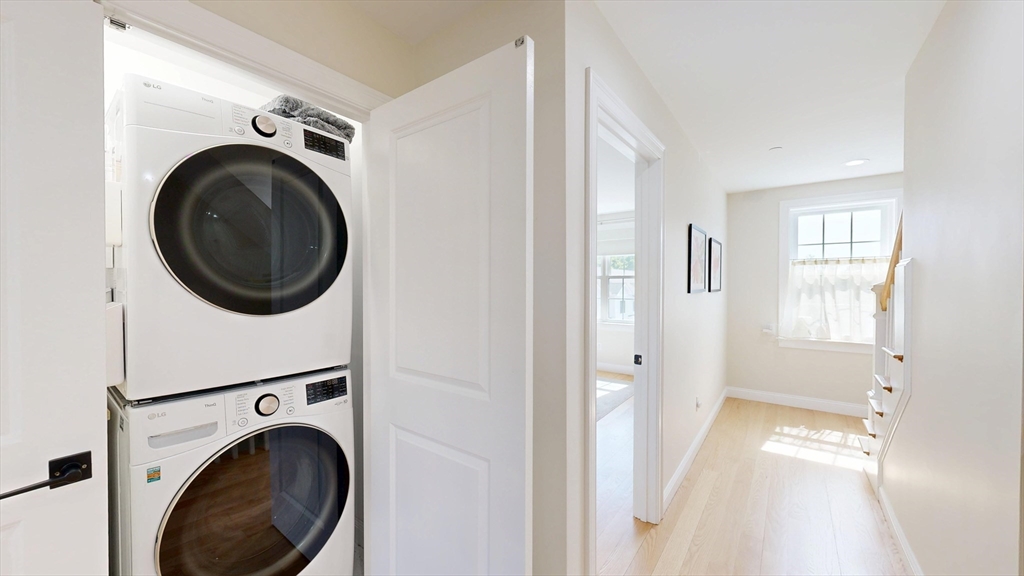 Peabody, Massachusetts, 01960, United States, 3 Bedrooms Bedrooms, ,4 BathroomsBathrooms,Residential,For Sale,2048851