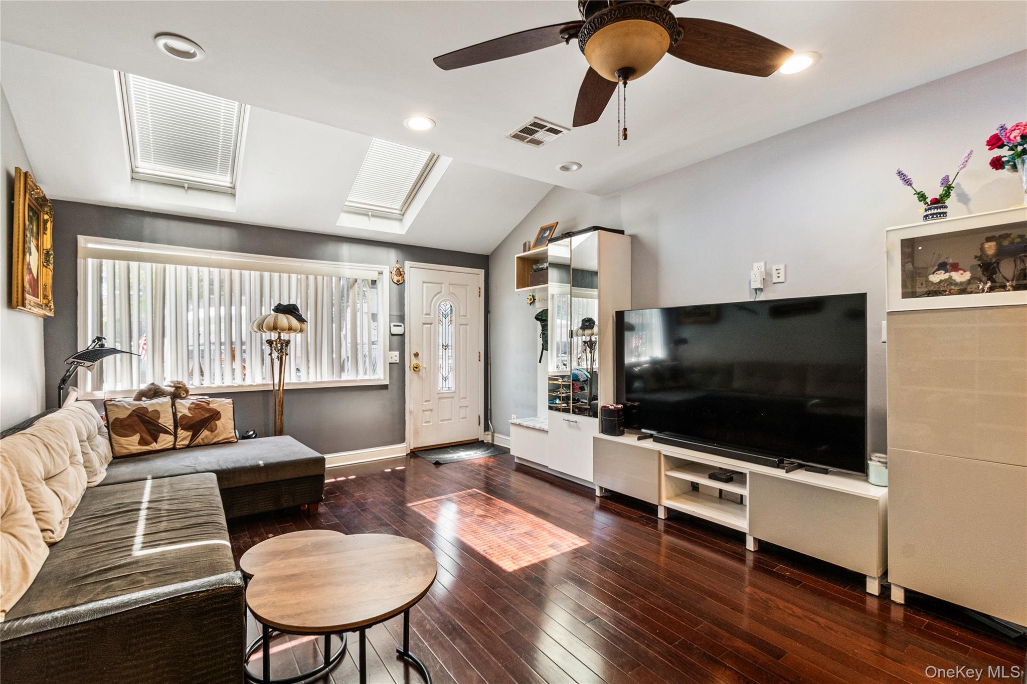  2049 E 71st Street, Brooklyn, NY, 11234 - 物件實景
