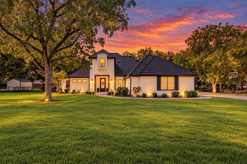 Landings Rd, Granbury, TX 76049