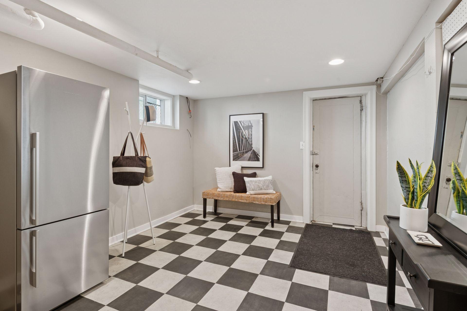 Minneapolis, Minnesota, 55410, United States, 4 Bedrooms Bedrooms, ,1 BathroomBathrooms,Residential,For Sale,1939161
