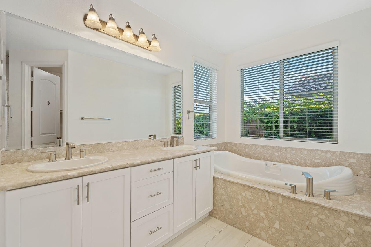 Indio, California, 92201, United States, 3 Bedrooms Bedrooms, ,2 BathroomsBathrooms,Residential,For Sale,1924635