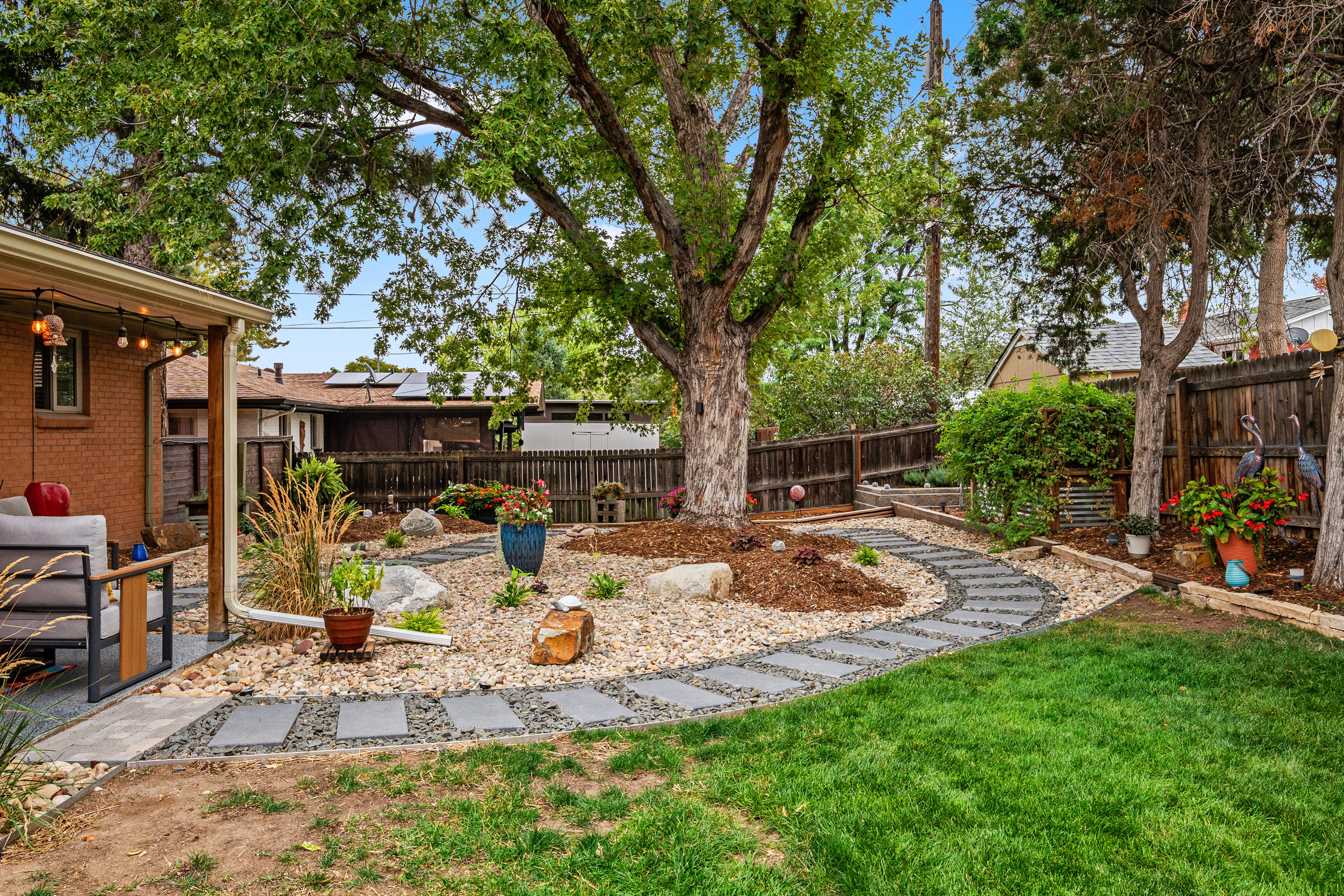  Beautifully Updated 5-Bedroom, 3-Bath Ranch - 物件實景