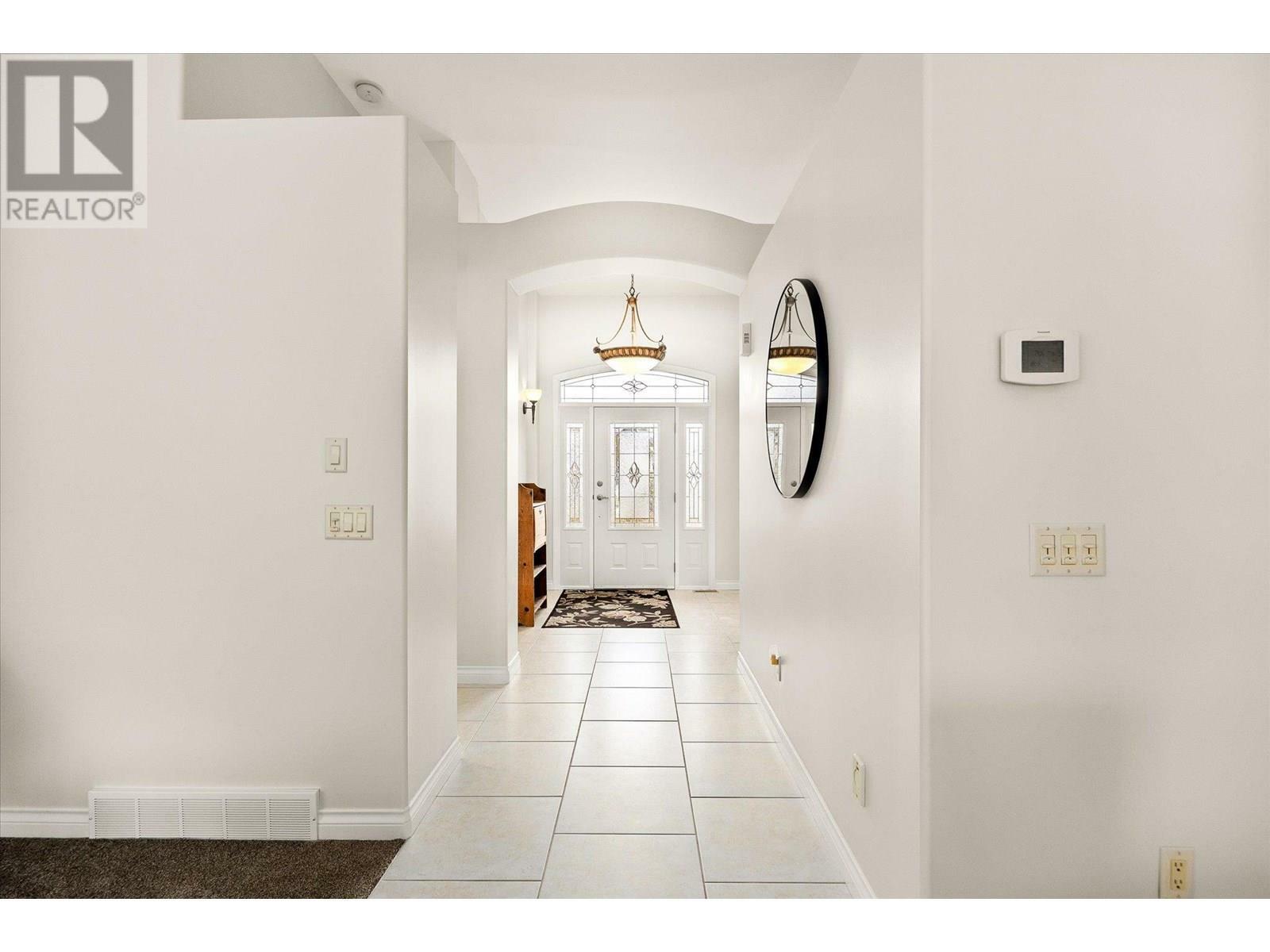 KELOWNA, British Columbia, V1W 4K9, CA, 4 Bedrooms Bedrooms, ,3 BathroomsBathrooms,Residential,For Sale,1865422