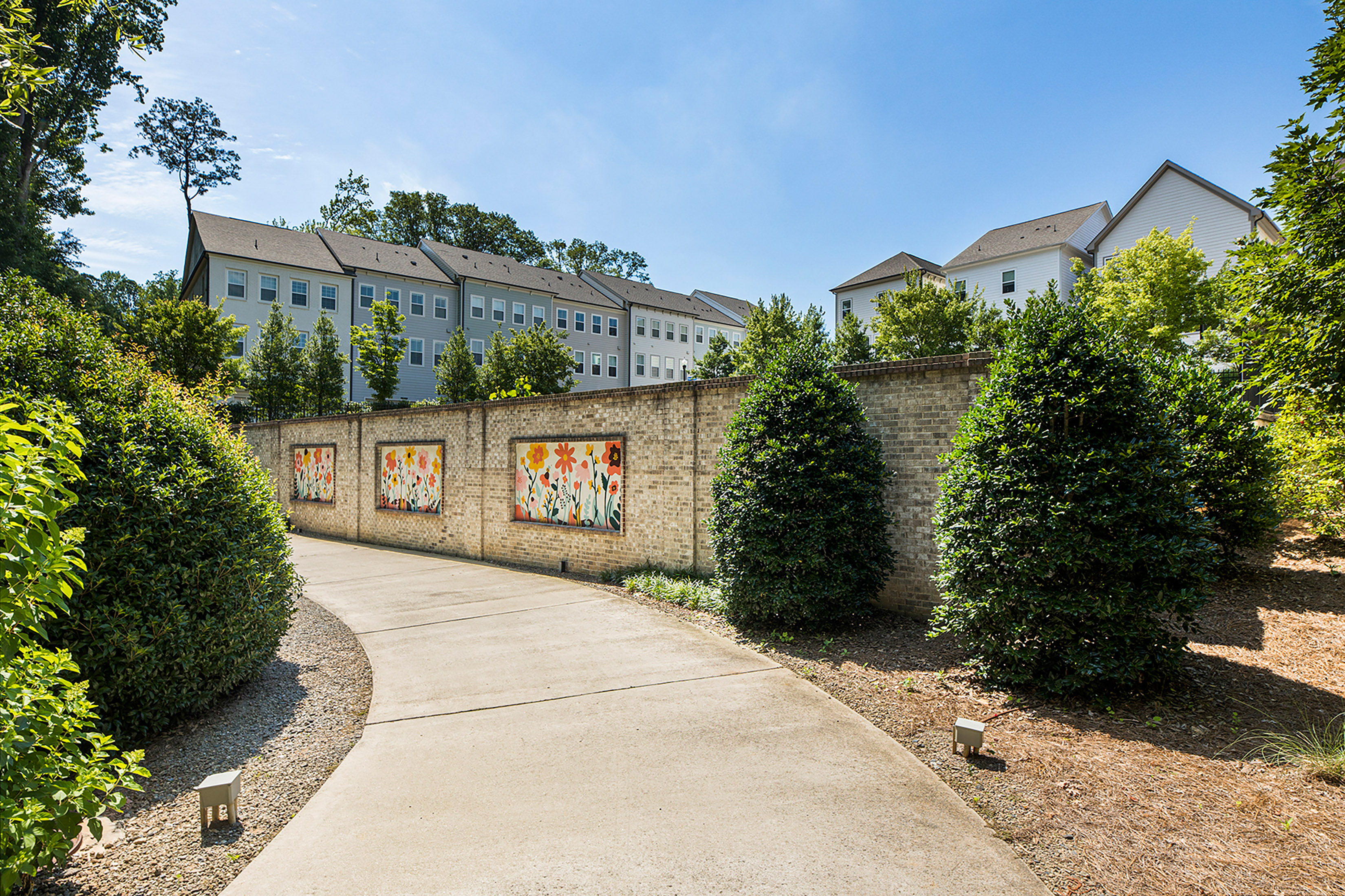  Ideally Positioned in Midwick, One of Alpharetta