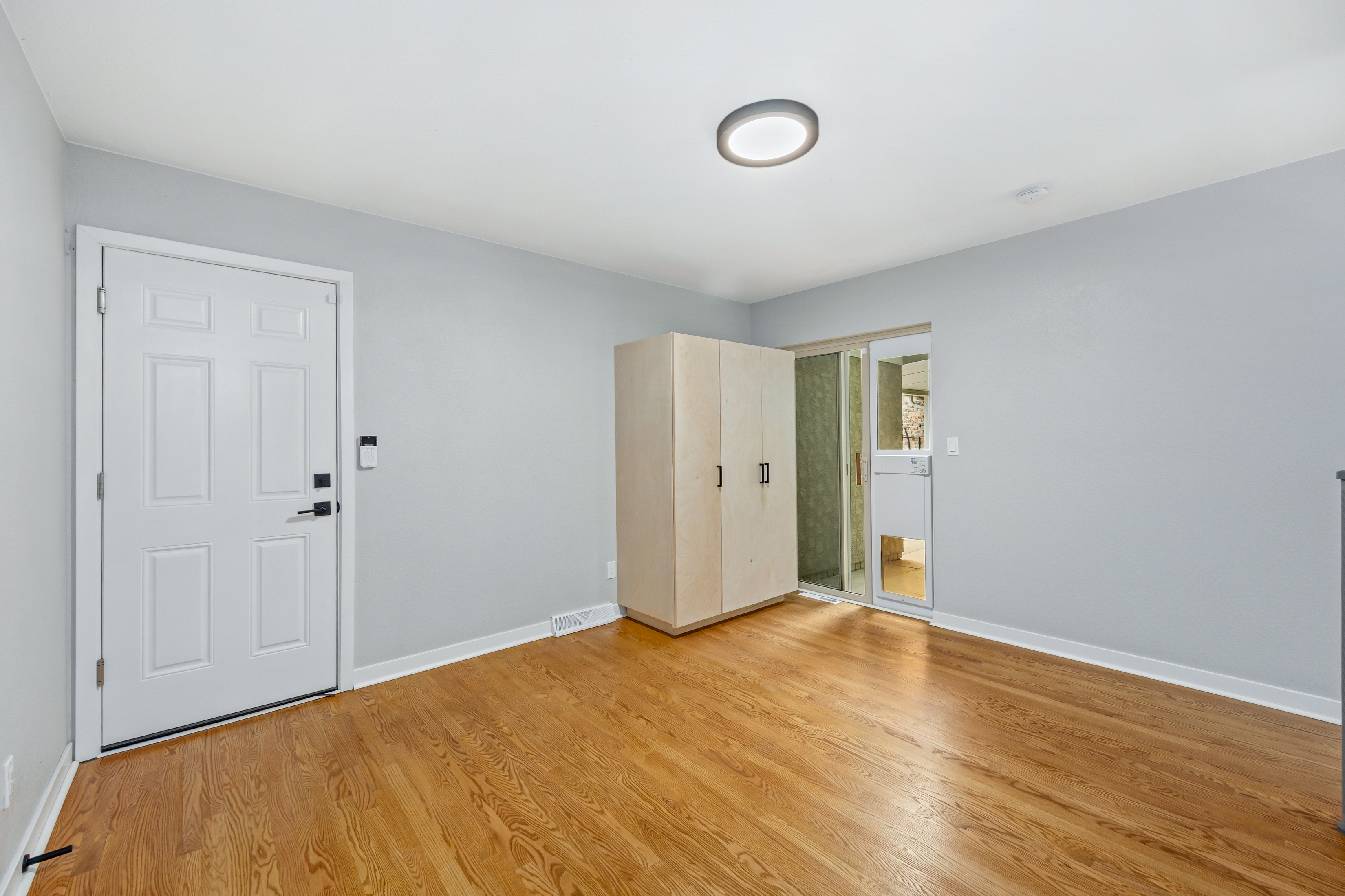  Beautifully renovated home in the desirable Three Fountains community - 物件實景