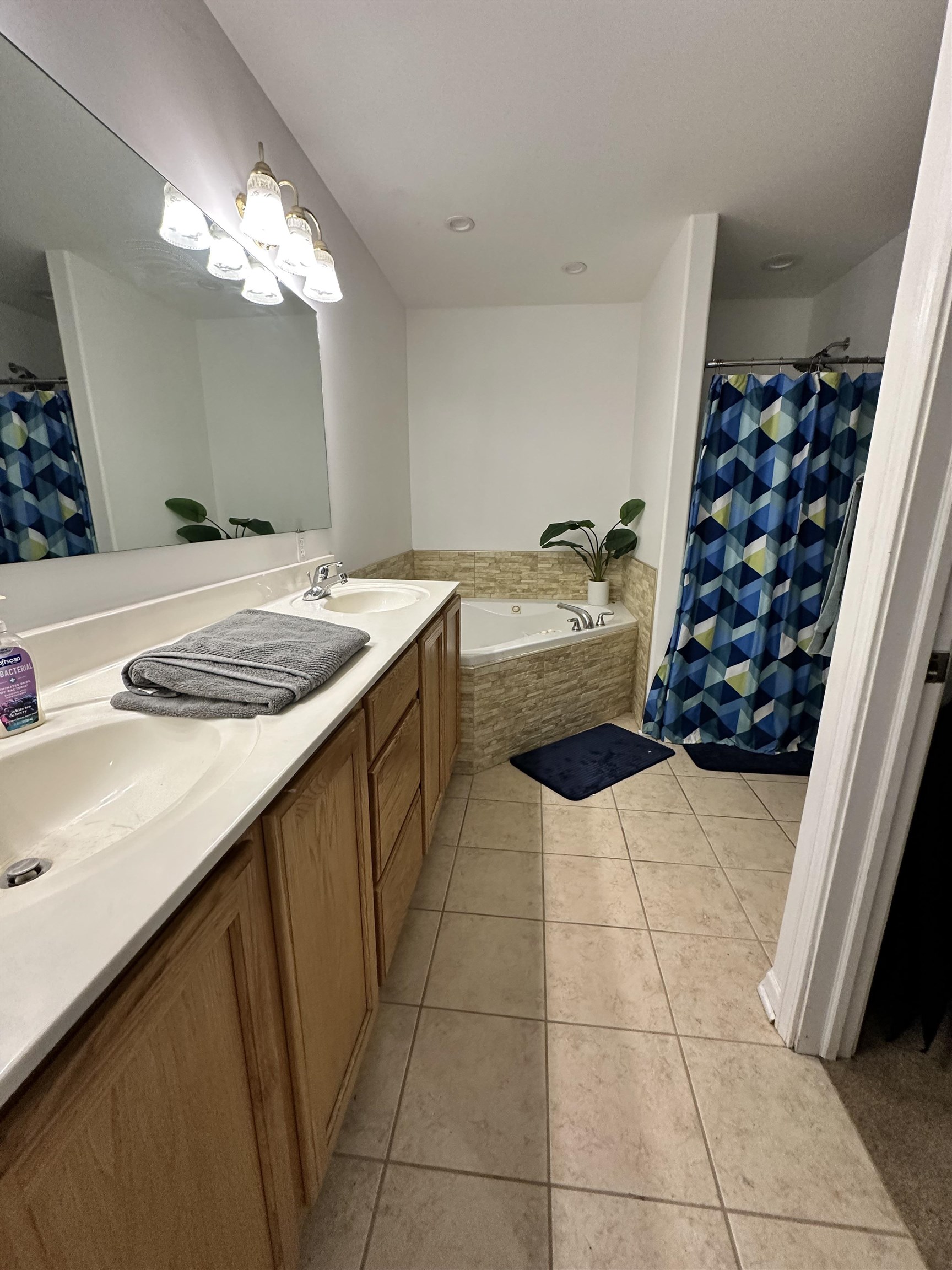 Beaverton, Michigan, 48612, United States, 6 Bedrooms Bedrooms, ,4 BathroomsBathrooms,Residential,For Sale,1872722