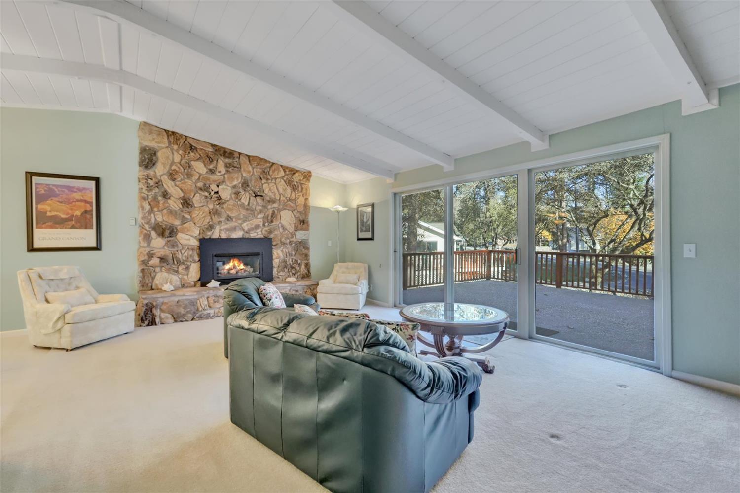 Penn Valley, California, 95946, United States, 3 Bedrooms Bedrooms, ,3 BathroomsBathrooms,Residential,For Sale,2000510