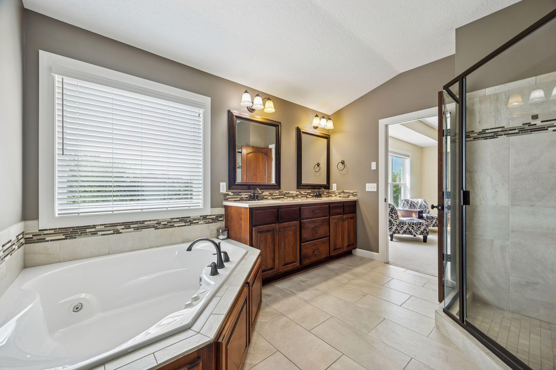 Plymouth, Minnesota, 55446, United States, 5 Bedrooms Bedrooms, ,5 BathroomsBathrooms,Residential,For Sale,1926210
