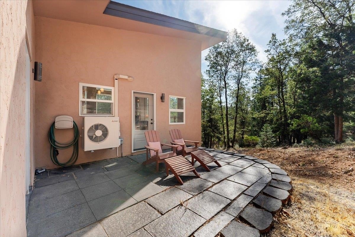 Weed, California, 96094, United States, 4 Bedrooms Bedrooms, ,3 BathroomsBathrooms,Residential,For Sale,2038321