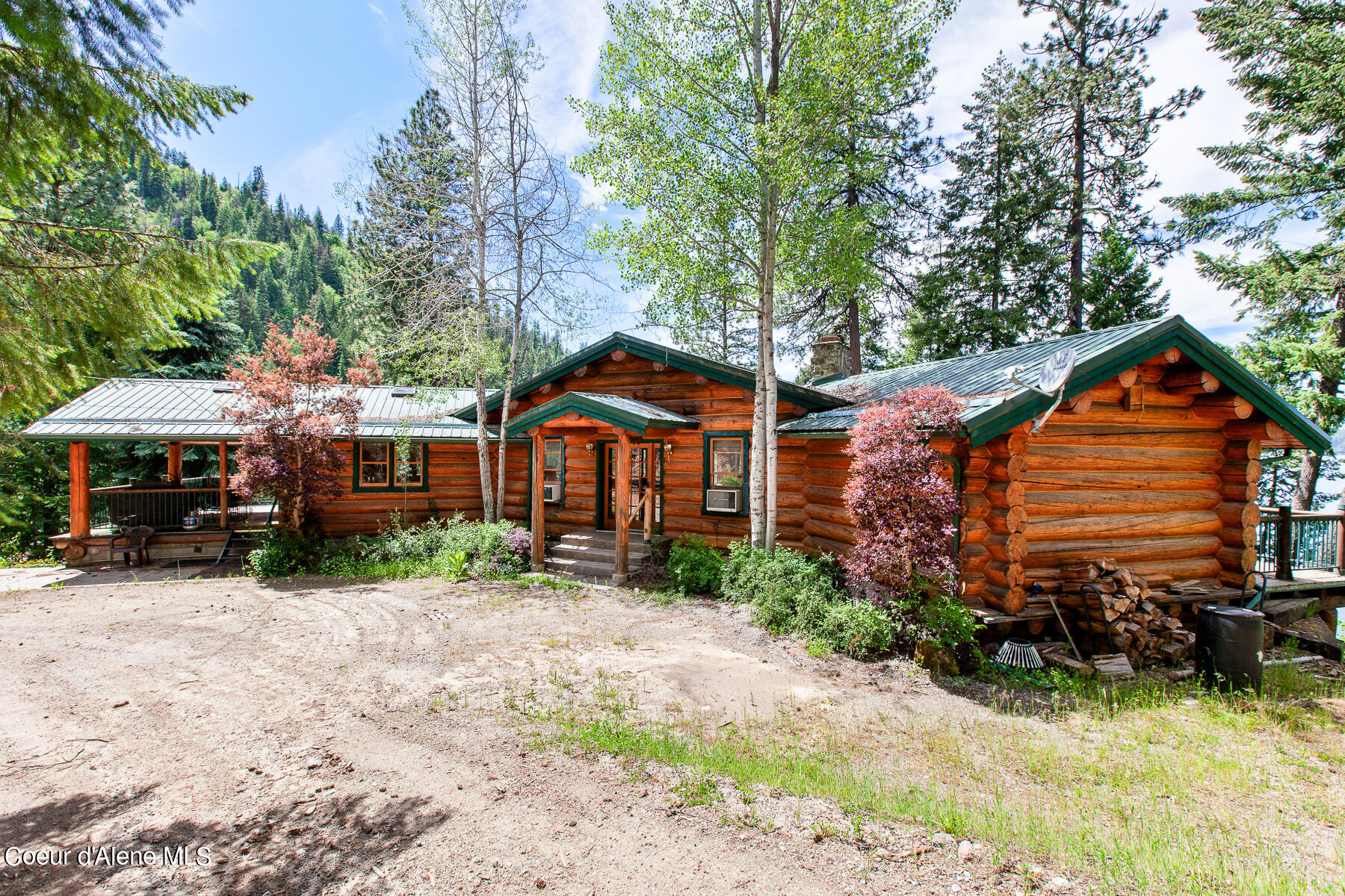Hayden, Idaho, 83835, United States, 4 Bedrooms Bedrooms, ,3 BathroomsBathrooms,Residential,For Sale,1828716