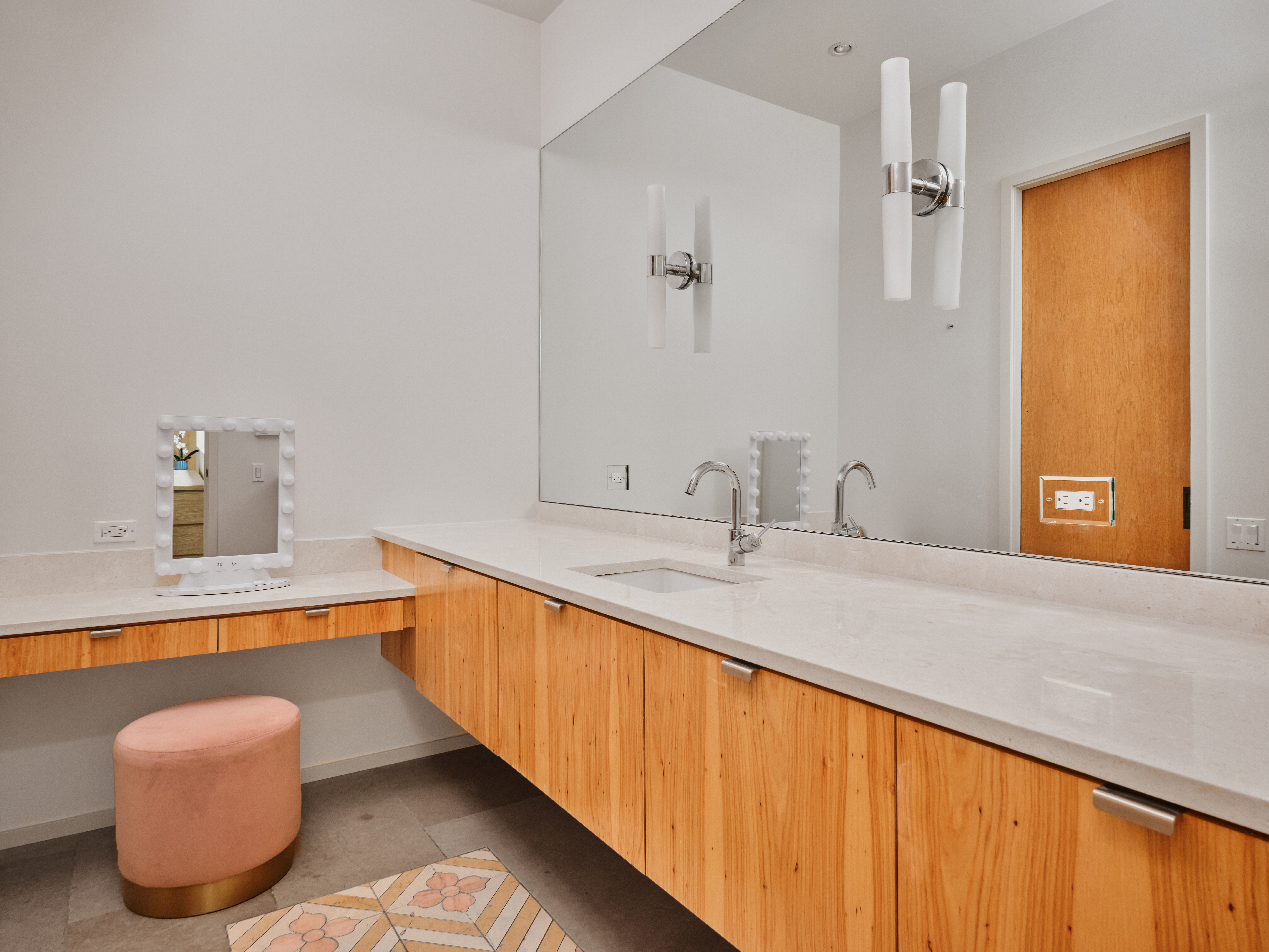  The Lake View Modern Garden Estate - 物件實景