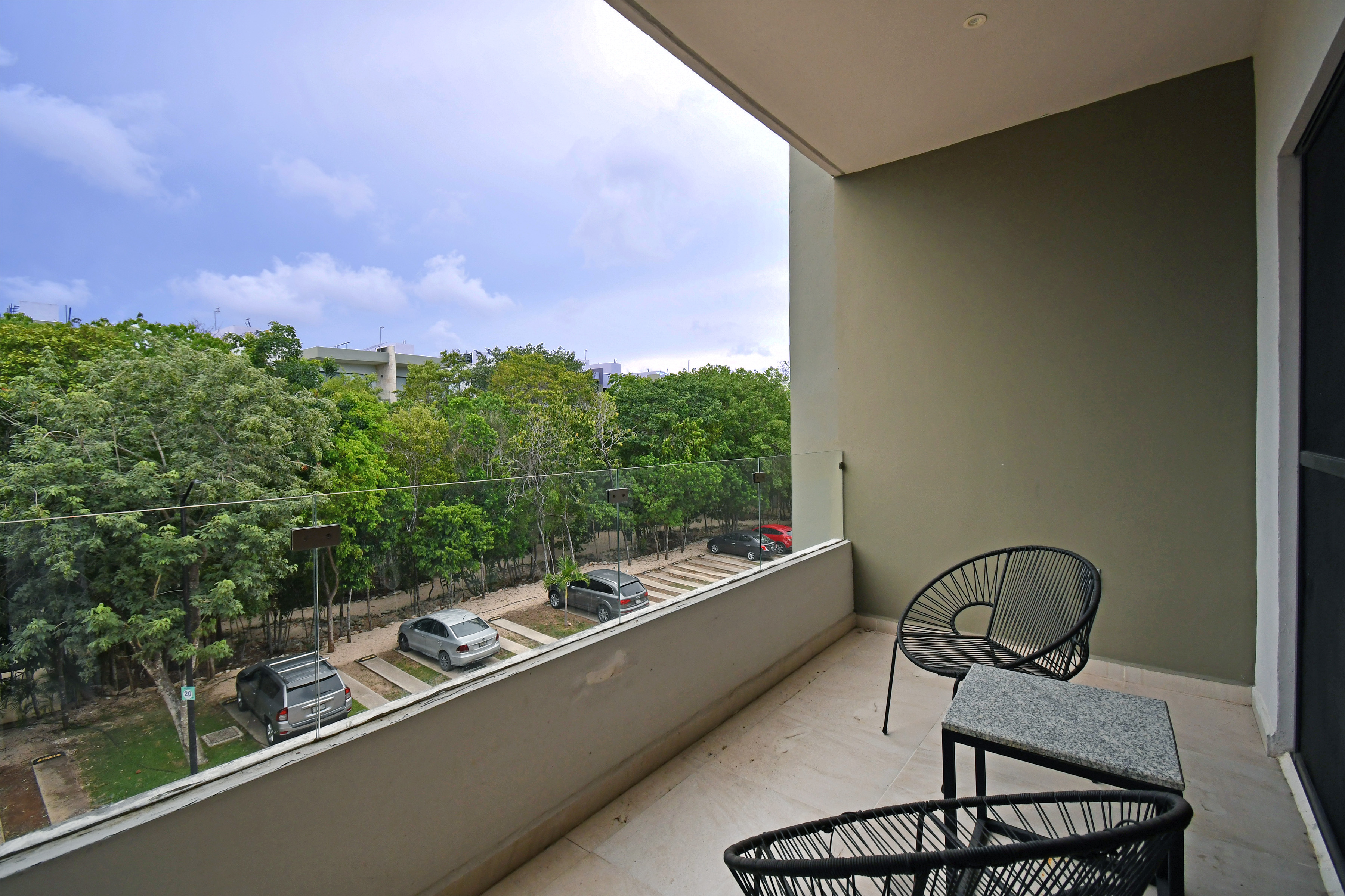  Modern Three-Bedroom Apartment with Terrace in Selvanova, Coto 8 - 物件實景