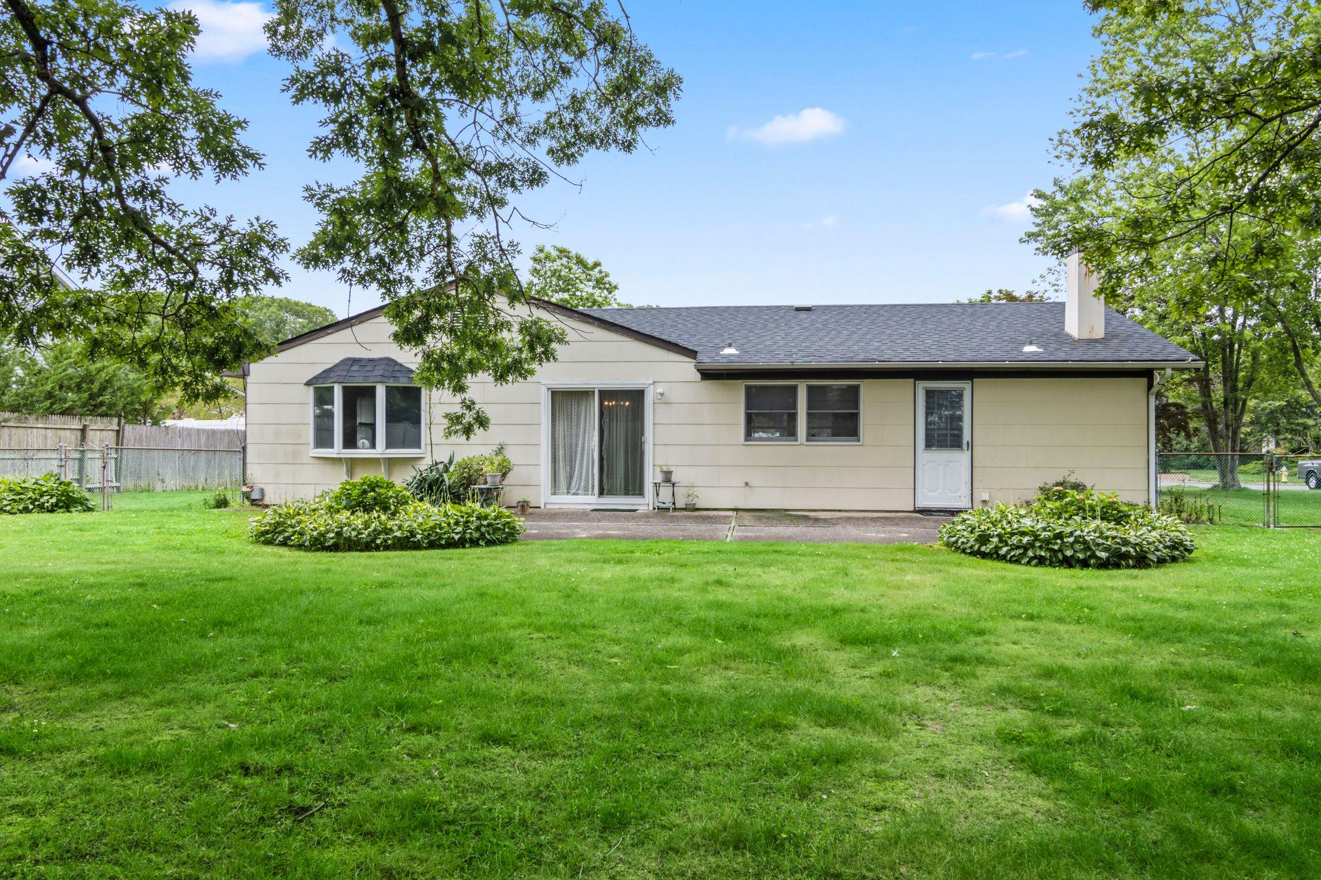 South Setauket, New York, 11720, United States, 3 Bedrooms Bedrooms, ,2 BathroomsBathrooms,Residential,For Sale,1865842