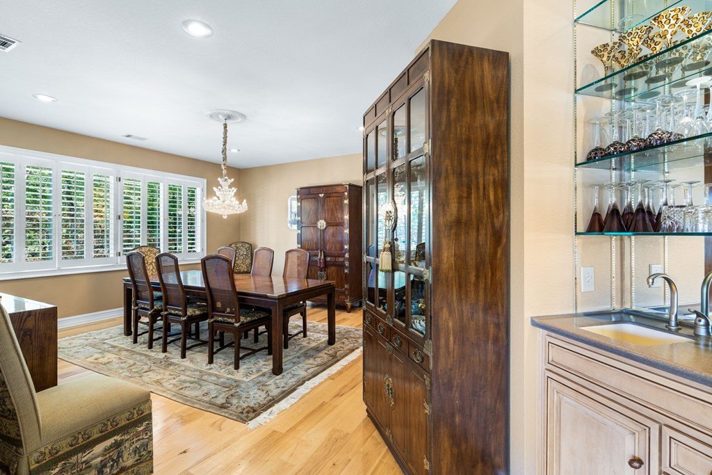 Hiawassee, Georgia, 30546, United States, 3 Bedrooms Bedrooms, ,4 BathroomsBathrooms,Residential,For Sale,1978454