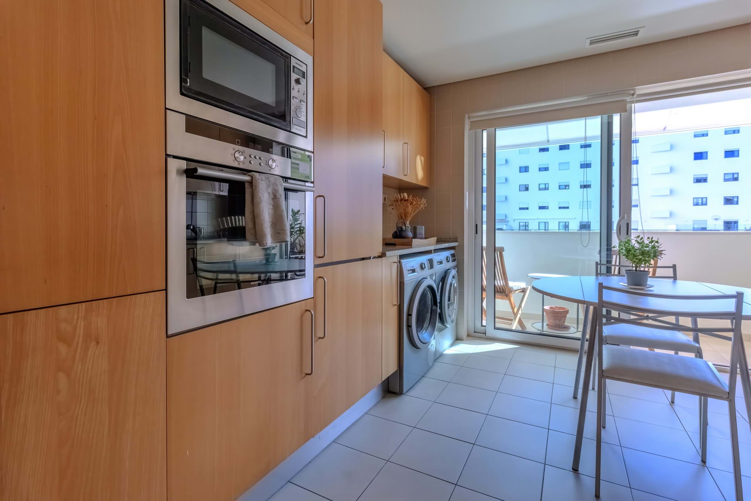 Lisboa, Lisbon, 1990-296, PT, 3 Bedrooms Bedrooms, ,3 BathroomsBathrooms,Residential,For Sale,1699182