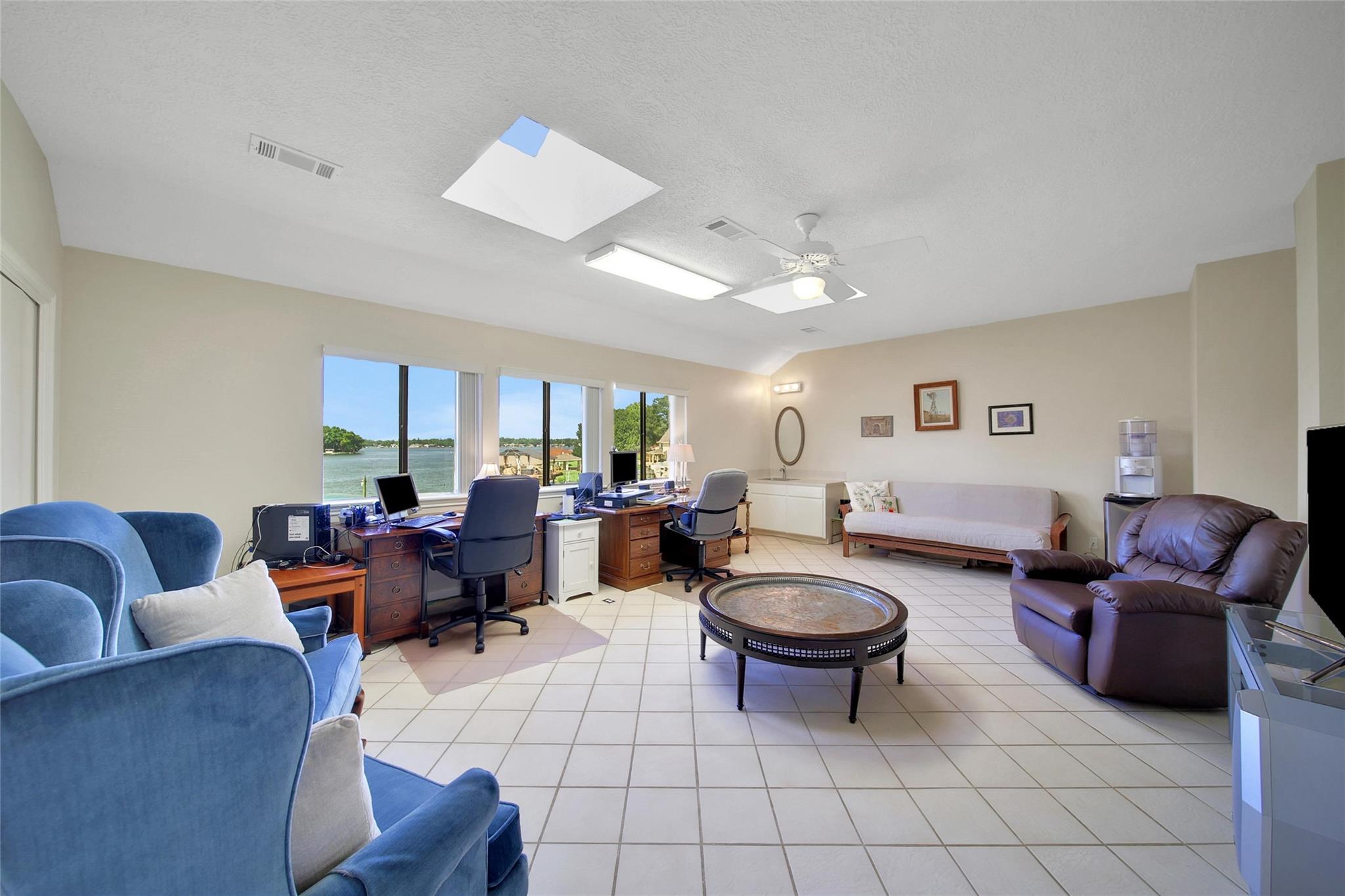 Conroe, Texas, 77356, United States, 3 Bedrooms Bedrooms, ,4 BathroomsBathrooms,Residential,For Sale,1974548