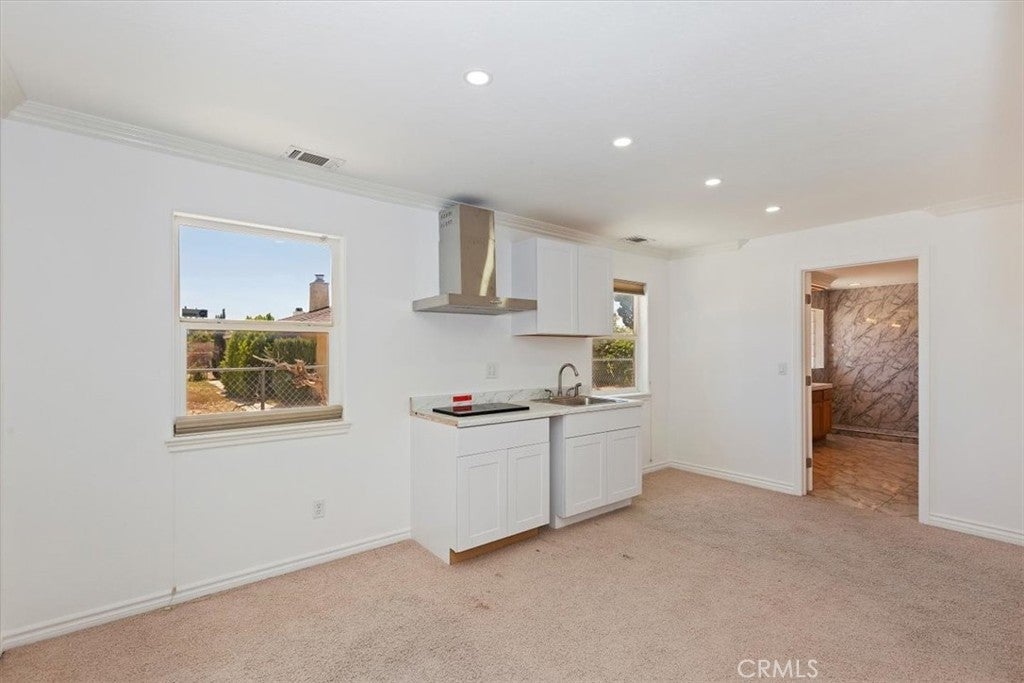 Apple Valley, California, 92308, United States, 7 Bedrooms Bedrooms, ,4 BathroomsBathrooms,Residential,For Sale,1794174