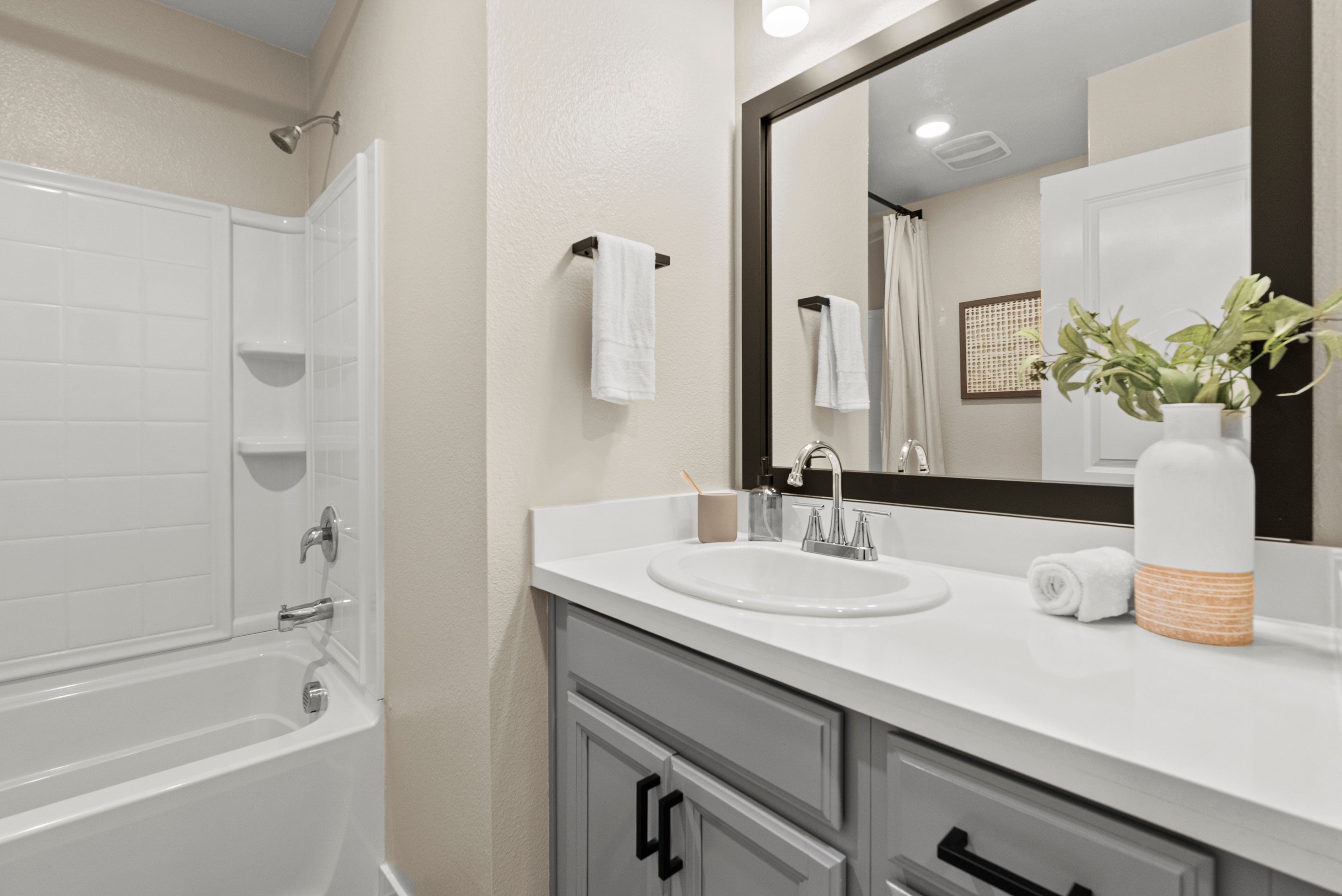  4388 Silver Cedar Lane, Sacramento, CA 95834 - 物件實景