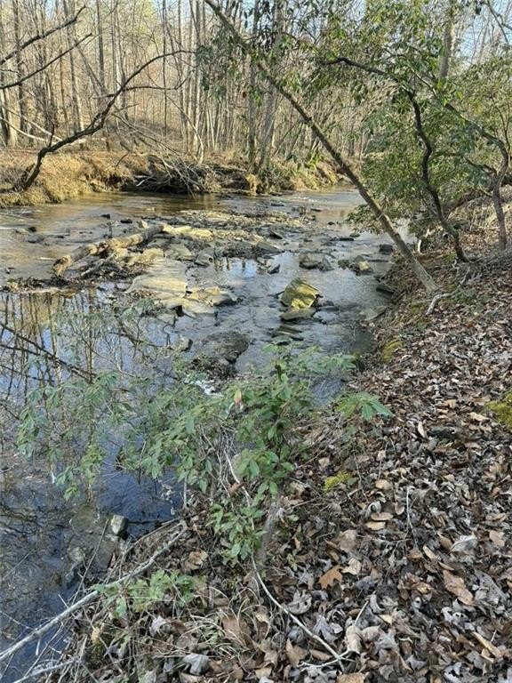 Talking Rock, Georgia, 30175, United States, 1 Bedroom Bedrooms, ,1 BathroomBathrooms,Residential,For Sale,2005739