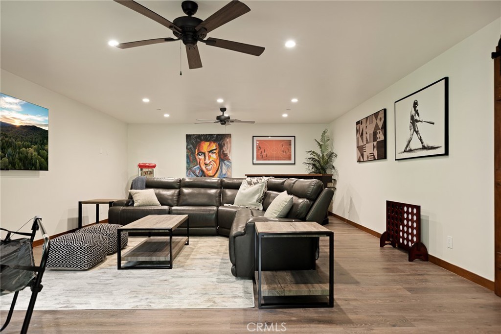 Lake Arrowhead, California, 92352, United States, 4 Bedrooms Bedrooms, ,5 BathroomsBathrooms,Residential,For Sale,1989465