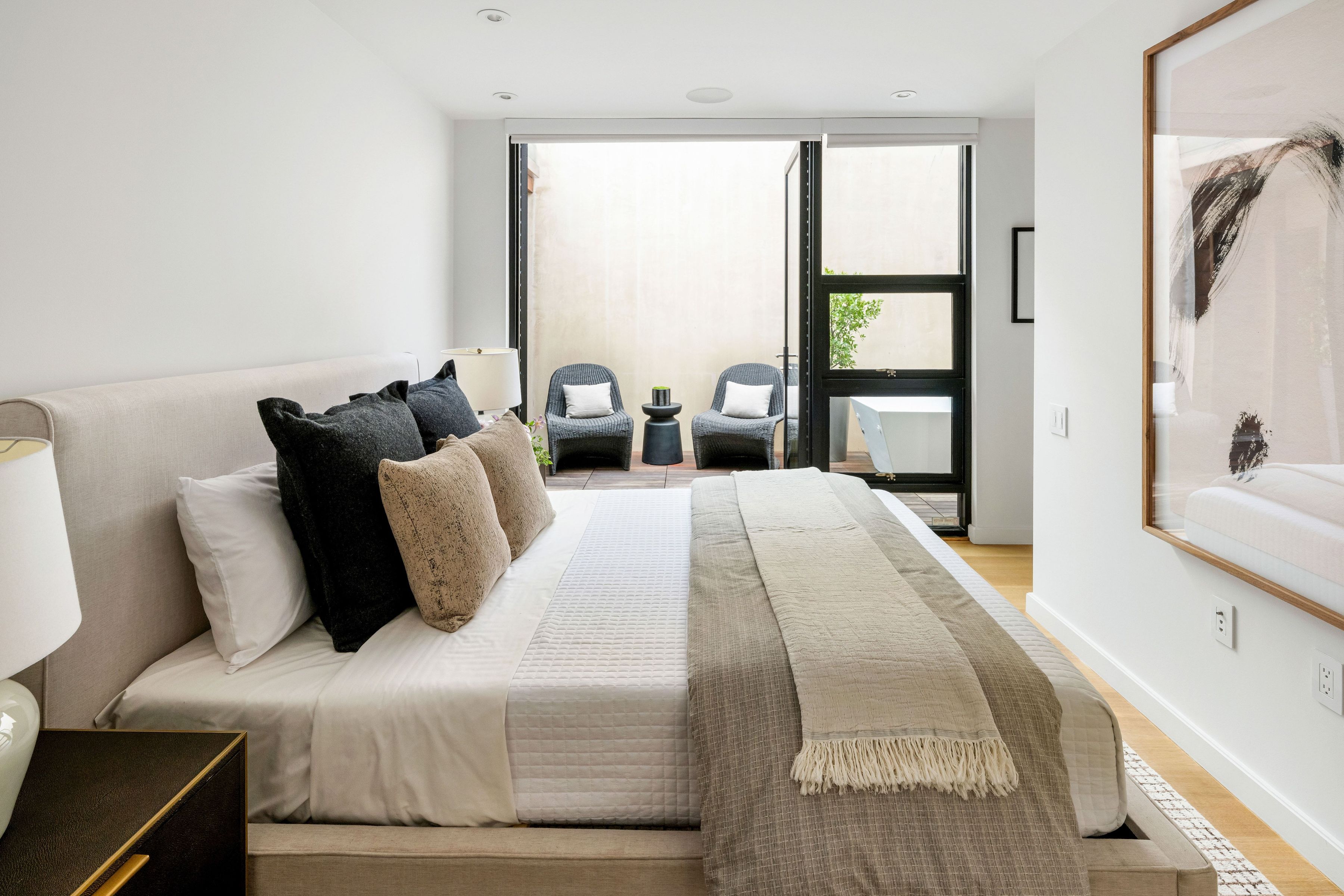  Contemporary Condo w/Large Deeded Garden - 物件實景