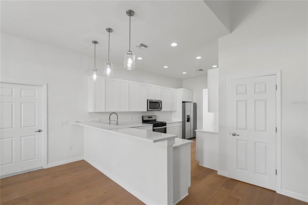 Sanford, Florida, 32771, United States, 5 Bedrooms Bedrooms, ,4 BathroomsBathrooms,Residential,For Sale,1980065