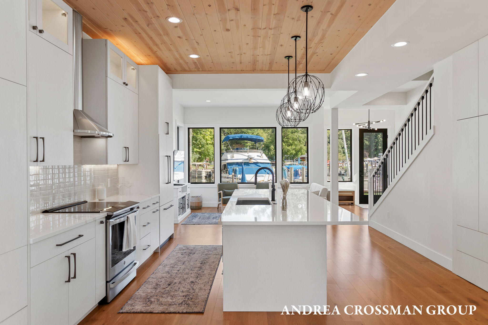 South Haven, Michigan, 49090, United States, 3 Bedrooms Bedrooms, ,3 BathroomsBathrooms,Residential,For Sale,1987692