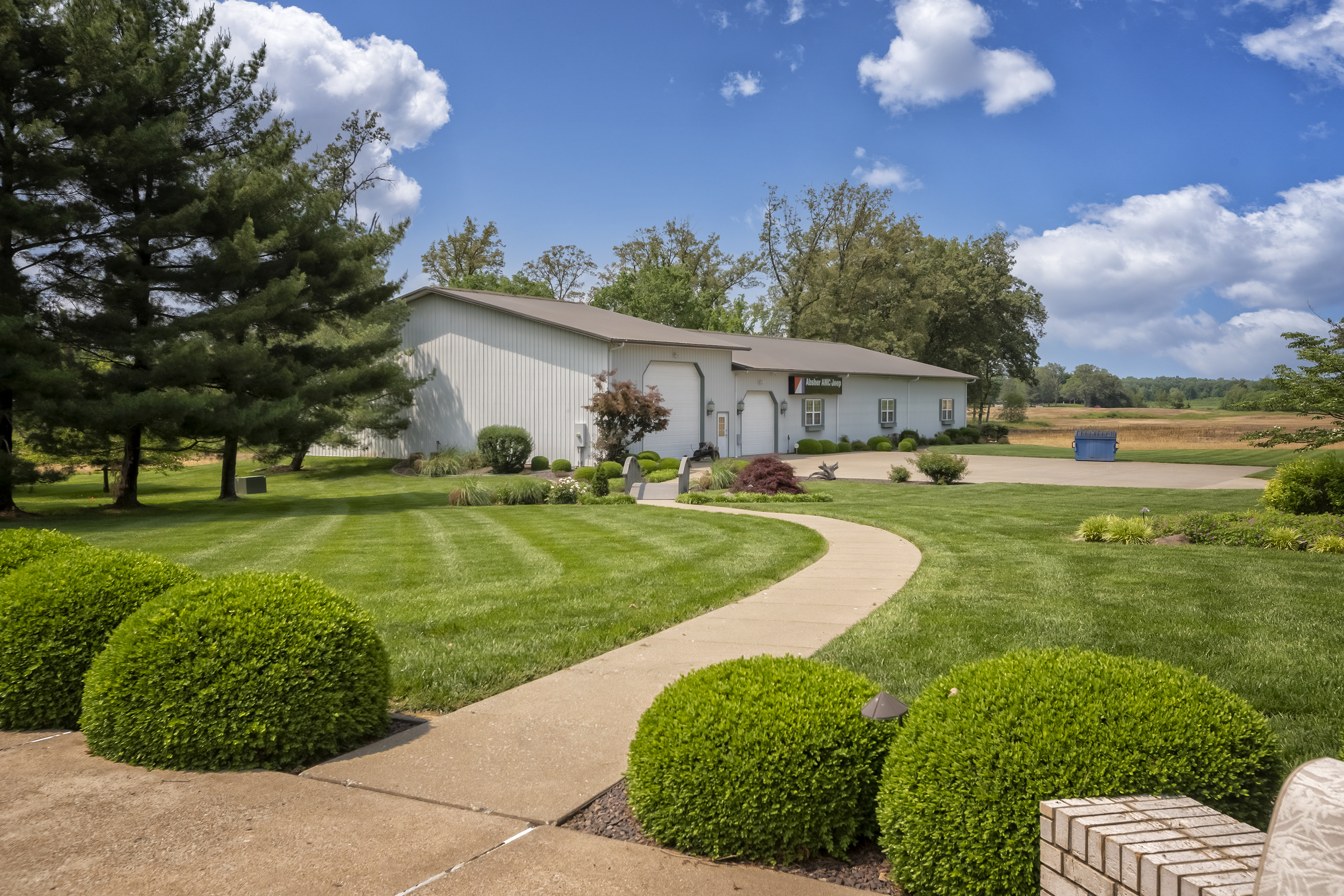 Marion, Illinois, 62959, United States, 7 Bedrooms Bedrooms, ,7 BathroomsBathrooms,Residential,For Sale,1979062