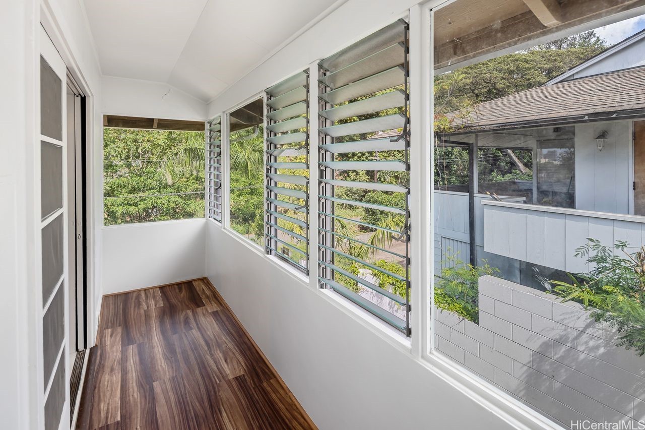 Honolulu, Hawaii, 96822, United States, 6 Bedrooms Bedrooms, ,4 BathroomsBathrooms,Residential,For Sale,1805040