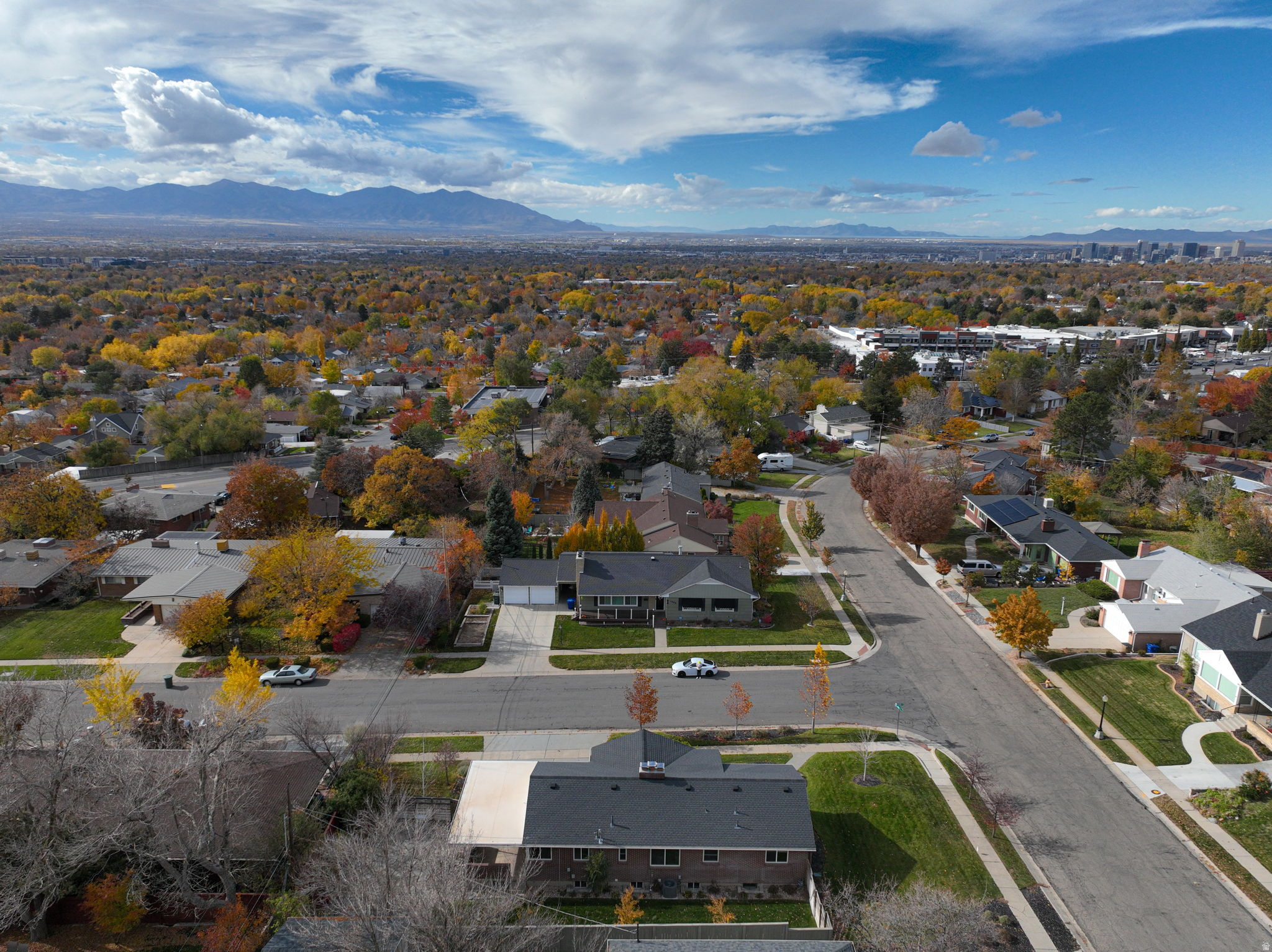 Salt Lake City, Utah, 84108, United States, 4 Bedrooms Bedrooms, ,2 BathroomsBathrooms,Residential,For Sale,1989223
