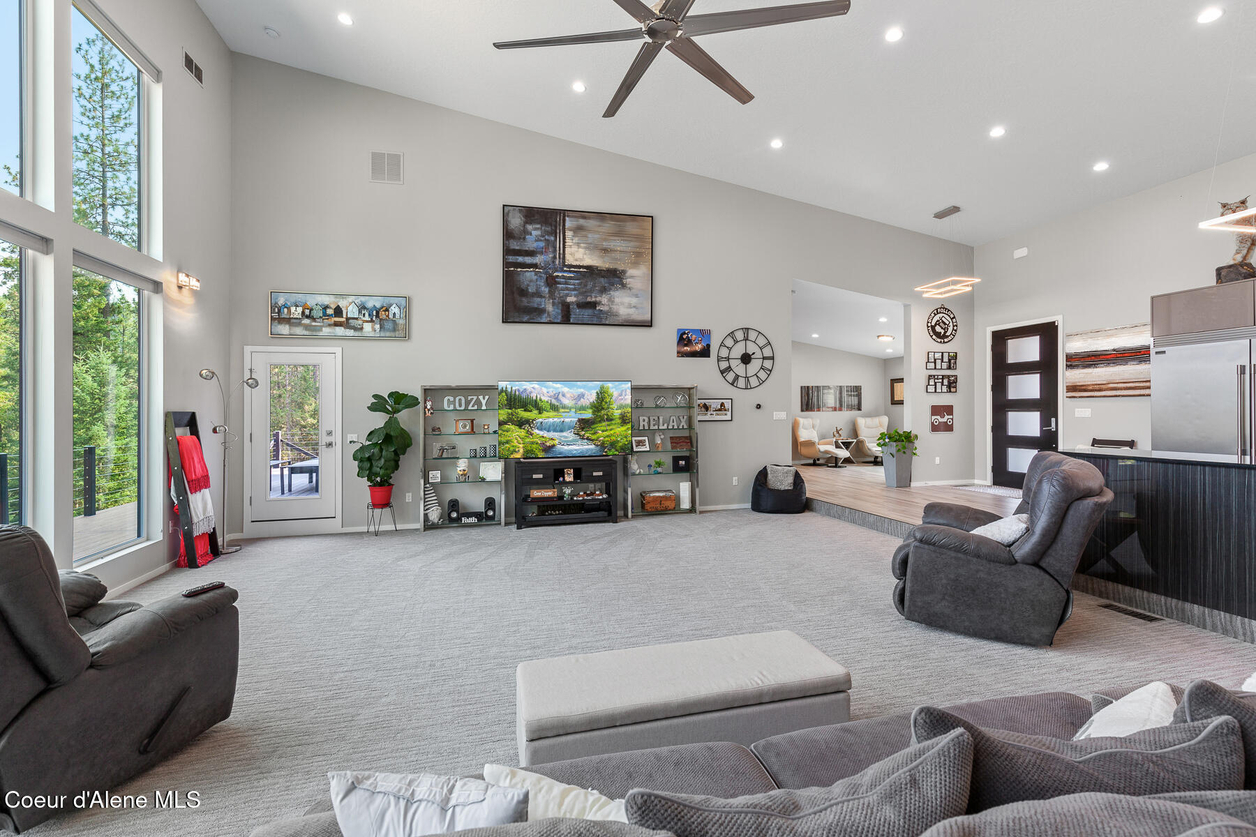 Coeur D'alene, Idaho, 83814, United States, 3 Bedrooms Bedrooms, ,Residential,For Sale,1942138
