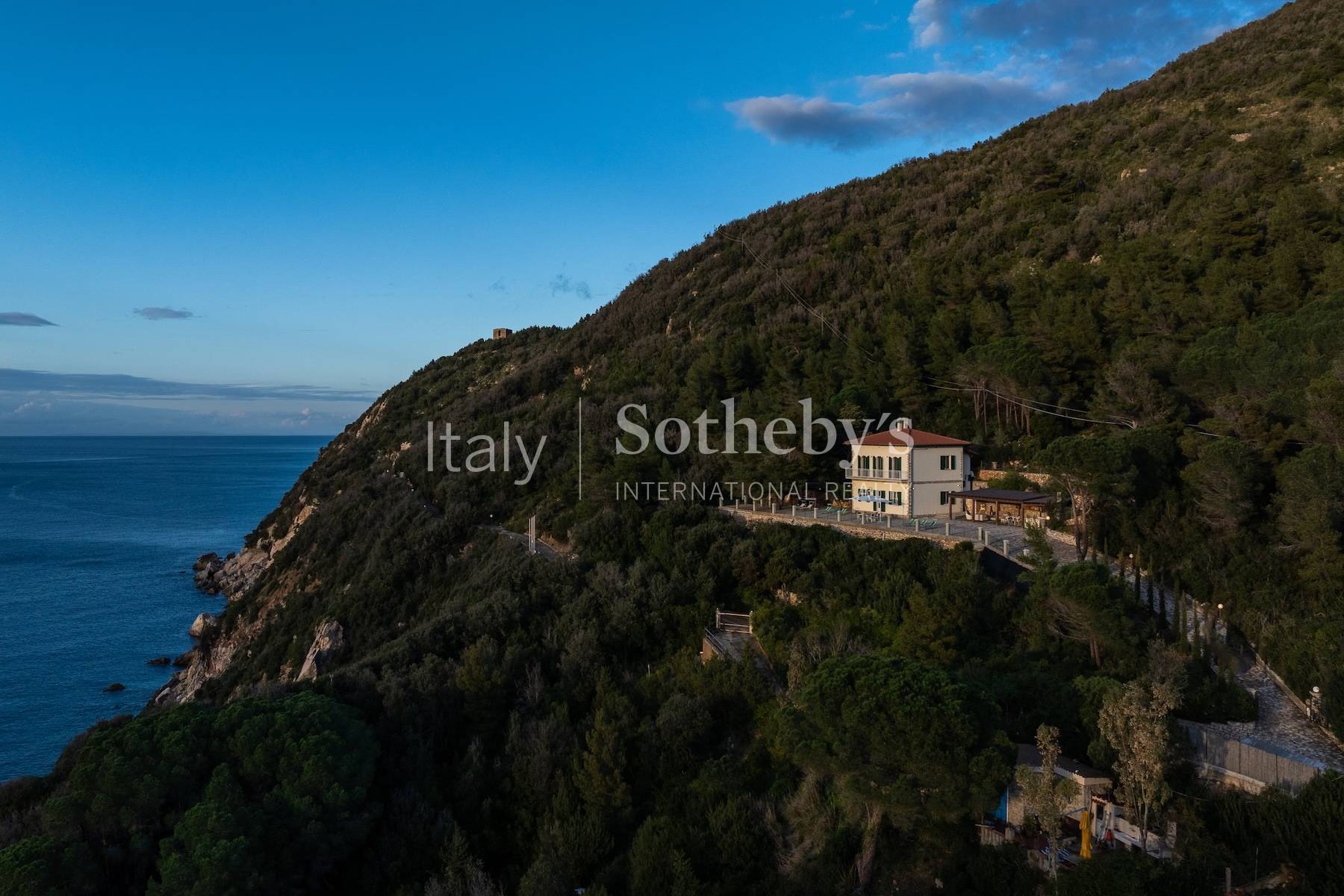  Elegant Villa with Panoramic Sea Views - 物件實景