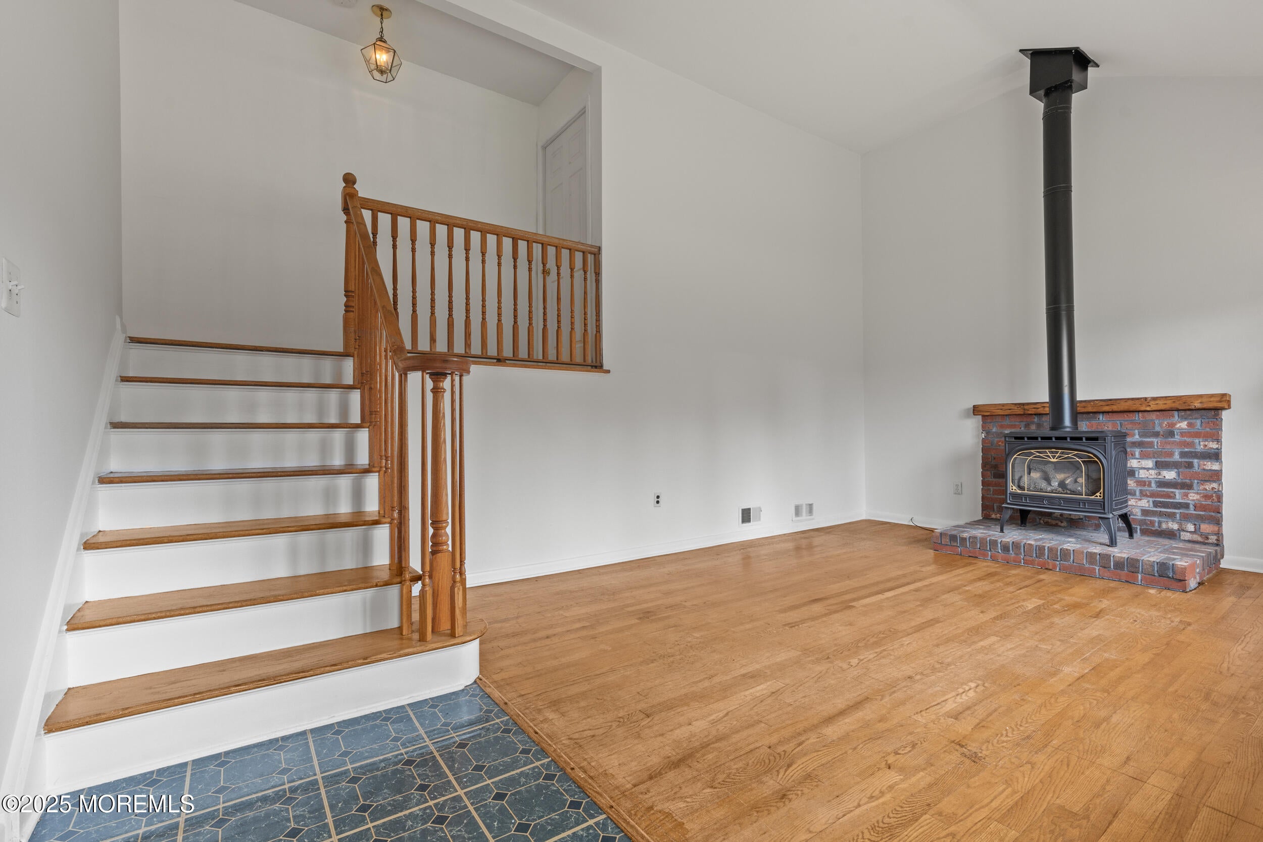 Oakhurst, New Jersey, 07755, United States, 3 Bedrooms Bedrooms, ,2 BathroomsBathrooms,Residential,For Sale,1923231