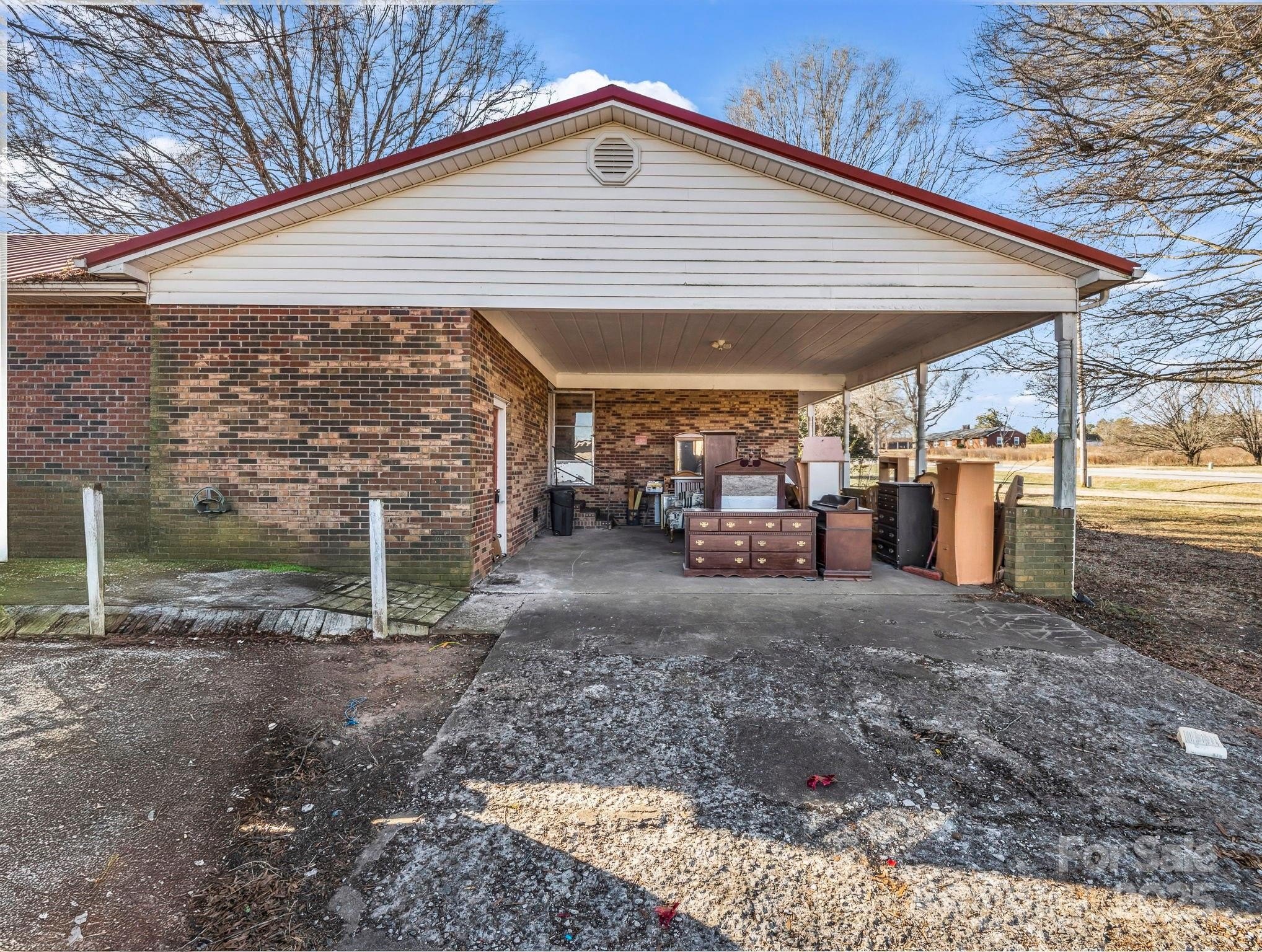 Lincolnton, North Carolina, 28092, United States, 3 Bedrooms Bedrooms, ,3 BathroomsBathrooms,Residential,For Sale,2005565