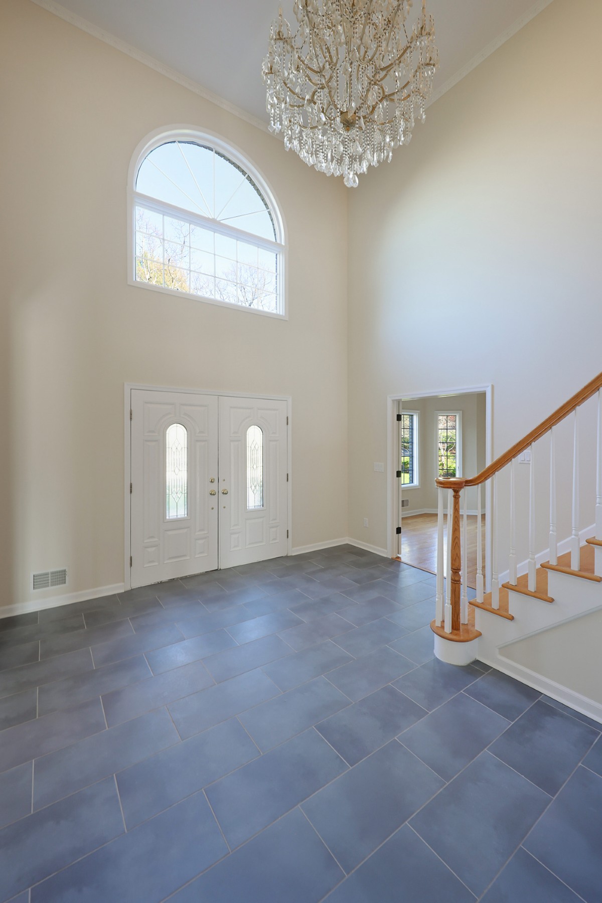  Impressive Seven Bedroom Colonial Offer Privacy and Practicality - 物件實景