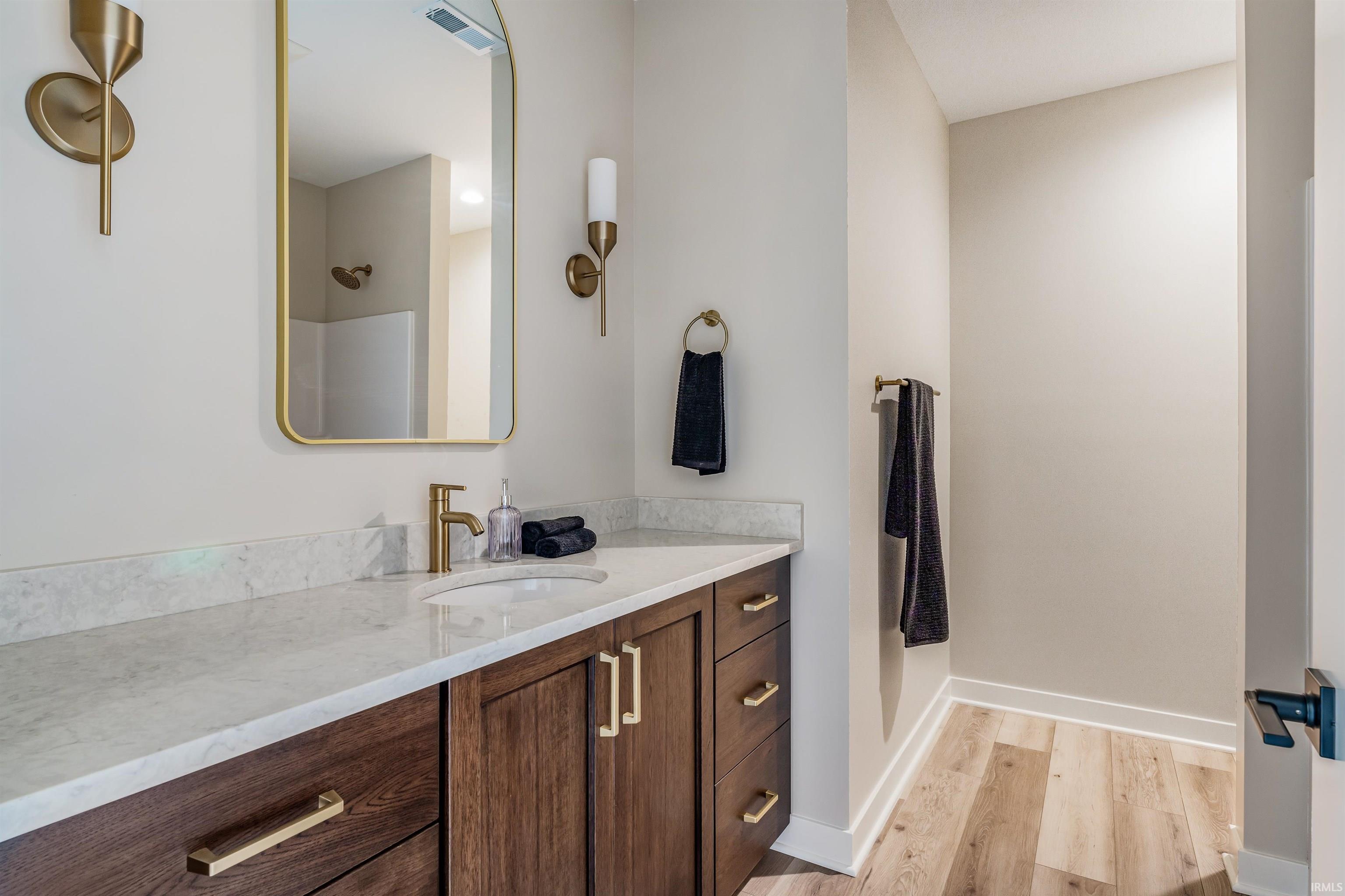 Fort Wayne, Indiana, 46845, United States, 5 Bedrooms Bedrooms, ,4 BathroomsBathrooms,Residential,For Sale,2001511