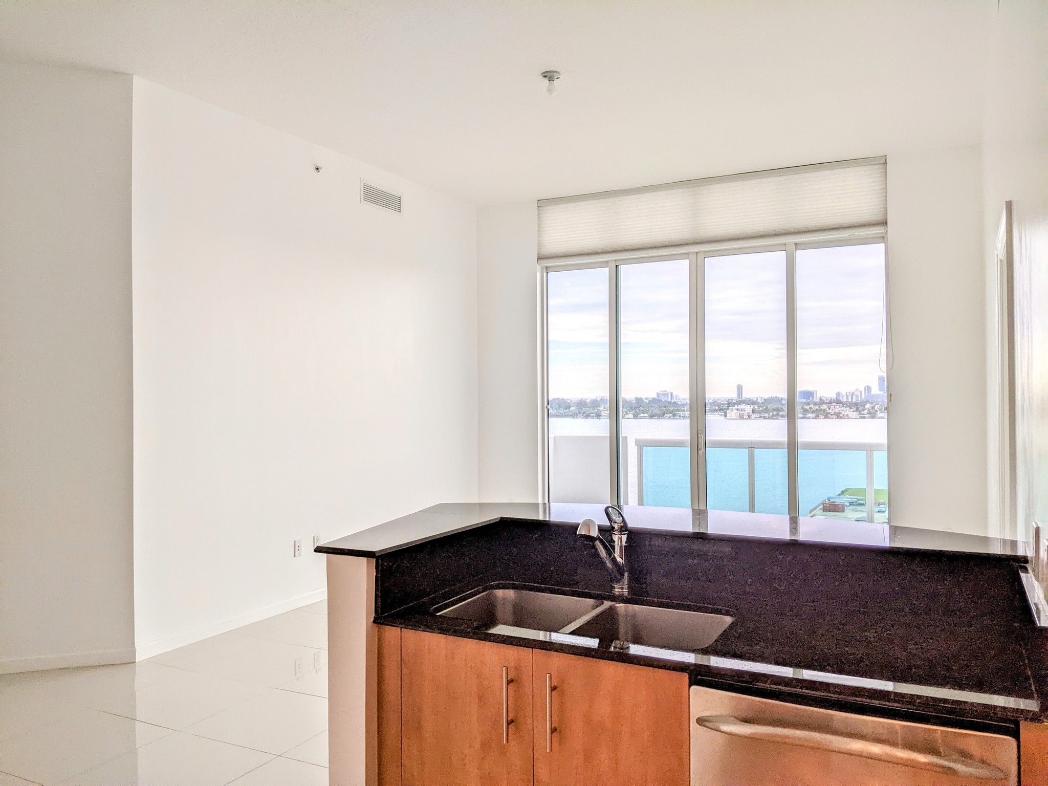  7910 Harbor Island Dr, North Bay Village, FL, 33141 - 物件實景