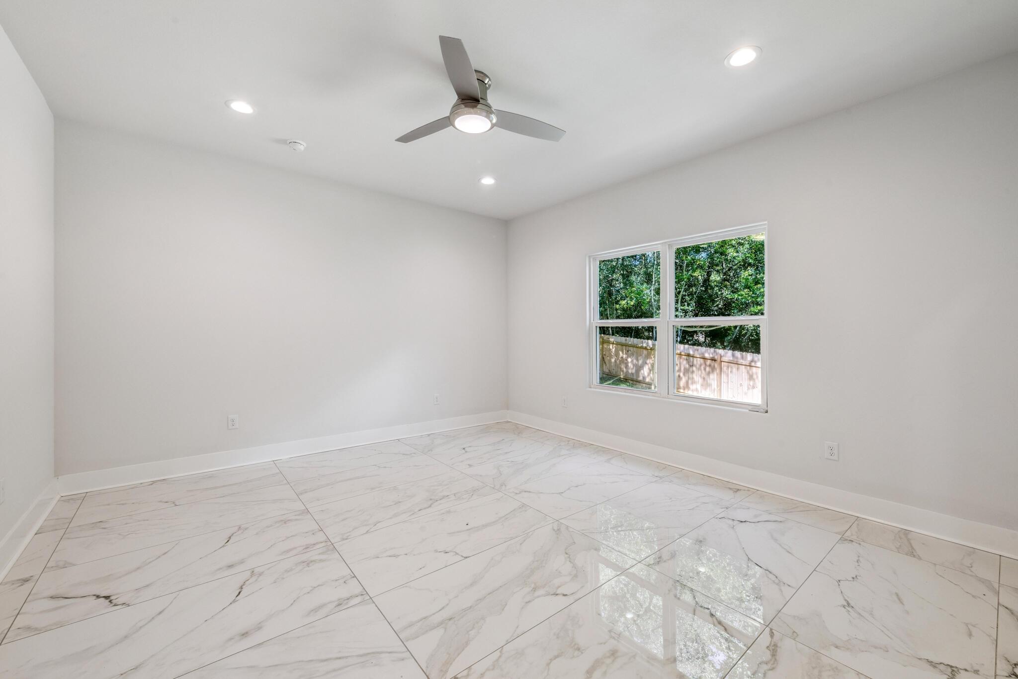 Niceville, Florida, 32578, United States, 5 Bedrooms Bedrooms, ,4 BathroomsBathrooms,Residential,For Sale,2009314