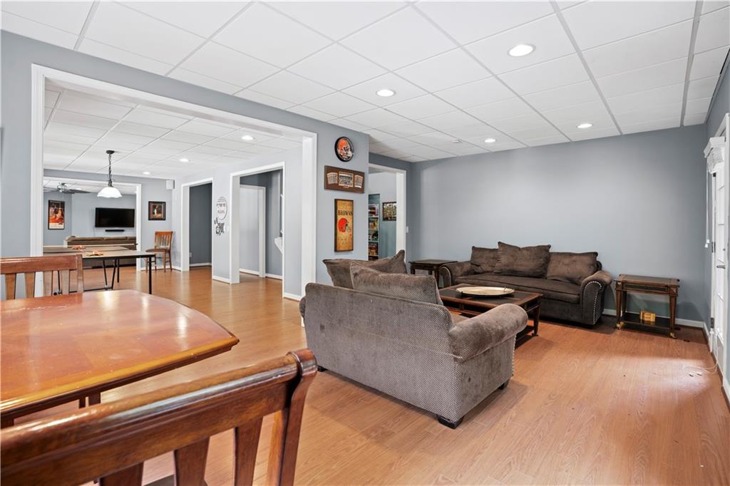 Cumming, Georgia, 30041, United States, 6 Bedrooms Bedrooms, ,5 BathroomsBathrooms,Residential,For Sale,1983286