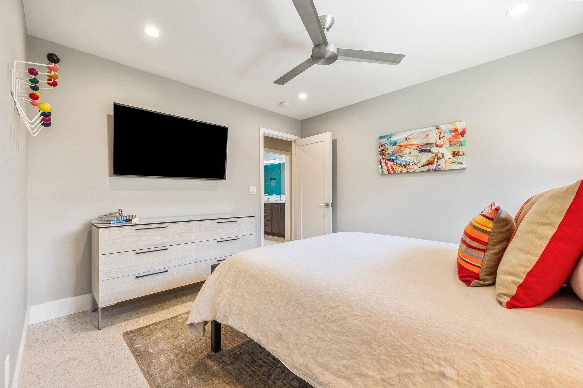  Luxury Remodel with Panoramic Views - 物件實景