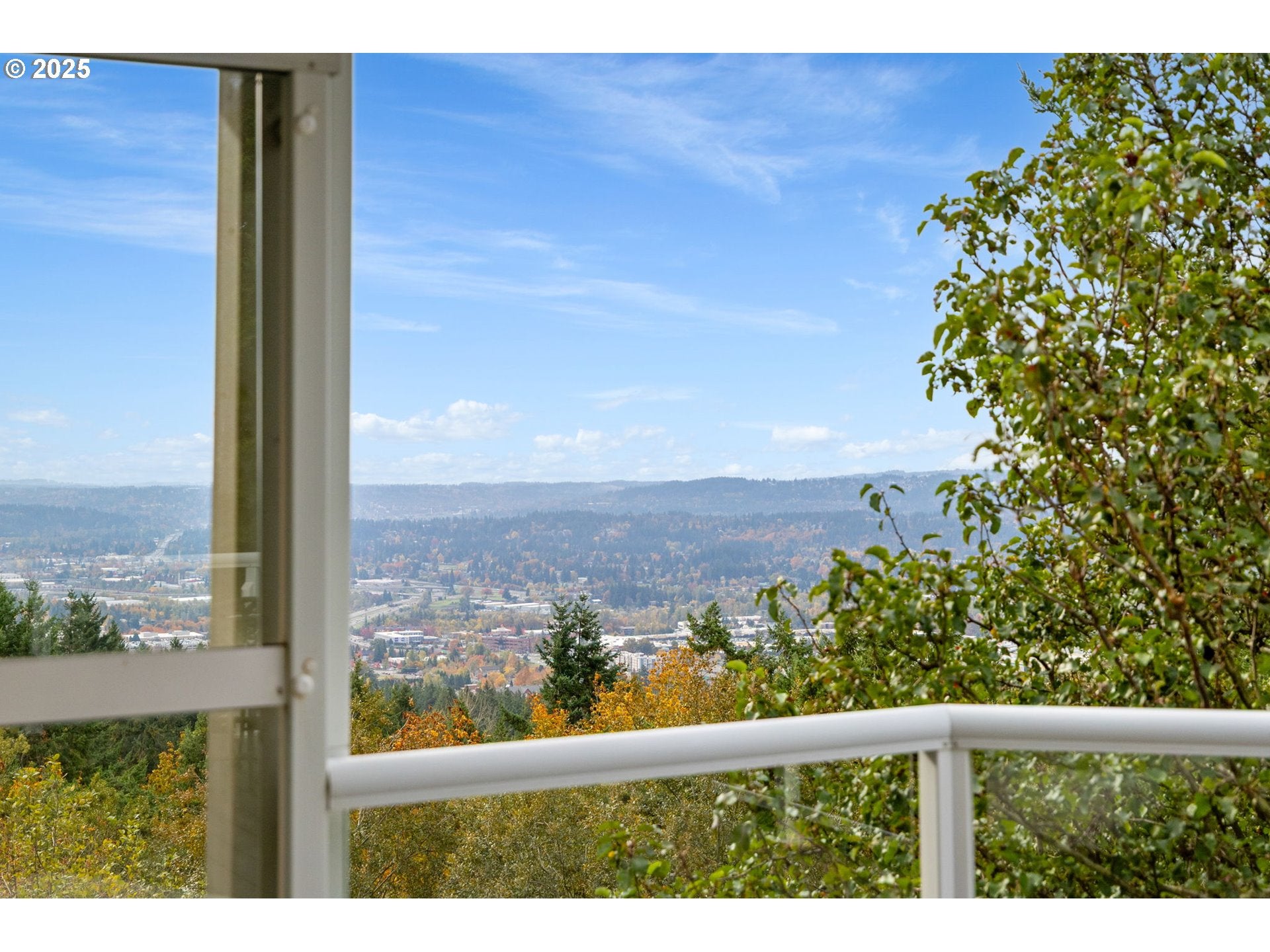 Happy Valley, Oregon, 97086, United States, 3 Bedrooms Bedrooms, ,4 BathroomsBathrooms,Residential,For Sale,1990937