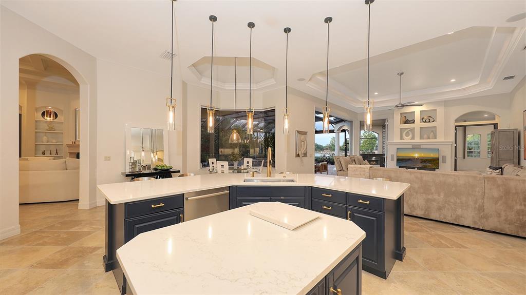 Lakewood Ranch, Florida, 34202, United States, 4 Bedrooms Bedrooms, ,5 BathroomsBathrooms,Residential,For Sale,1795328