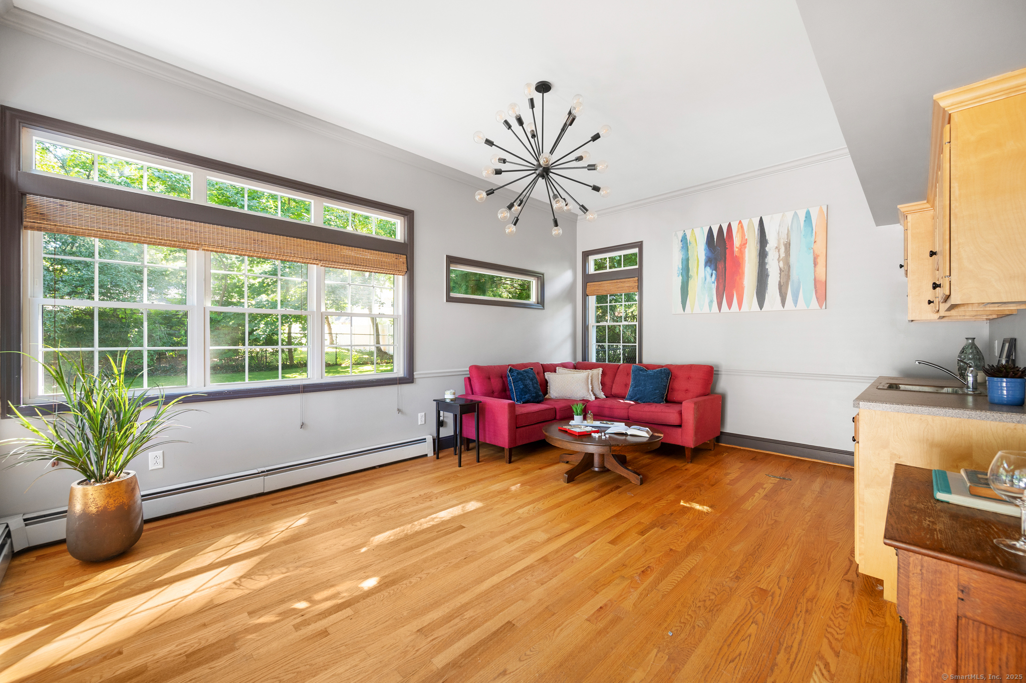 Manchester, Connecticut, 06040, United States, 4 Bedrooms Bedrooms, ,4 BathroomsBathrooms,Residential,For Sale,1988366