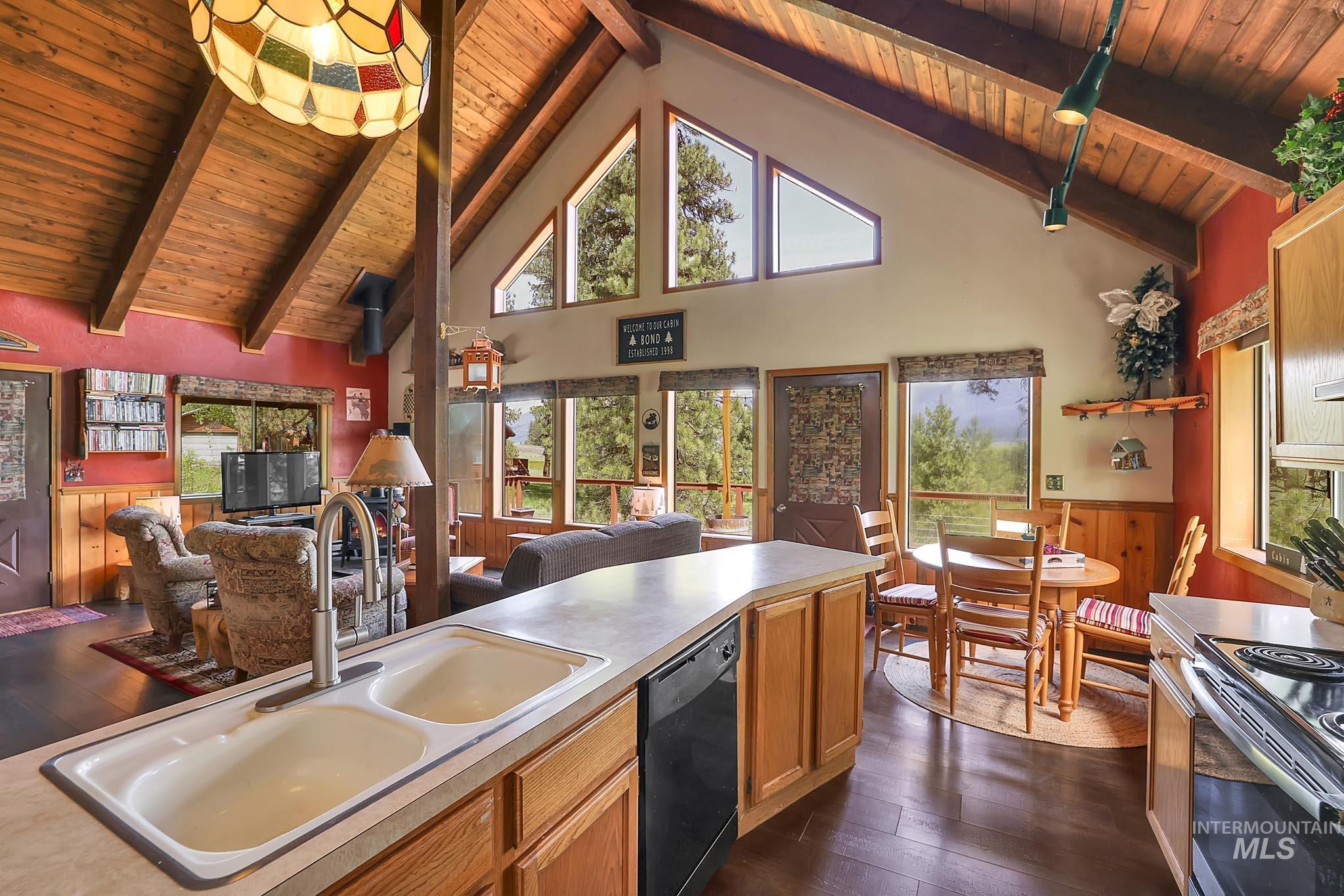 New Meadows, Idaho, 83654, United States, 2 Bedrooms Bedrooms, ,Residential,For Sale,1847899