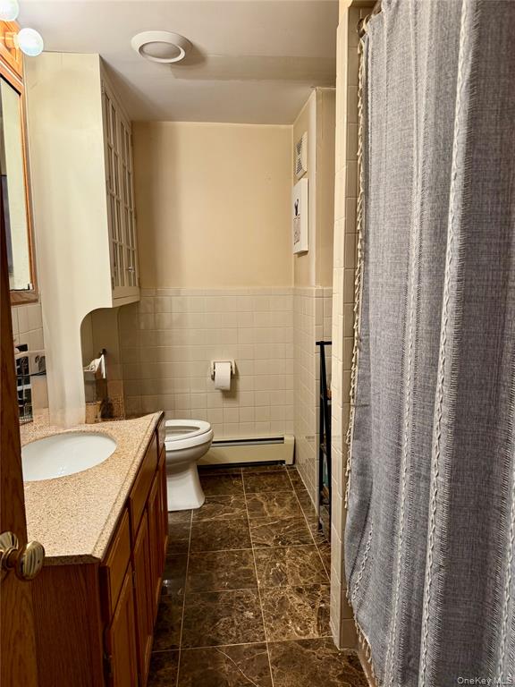 salt Point, New York, 12578, United States, 5 Bedrooms Bedrooms, ,5 BathroomsBathrooms,Residential,For Sale,2005209