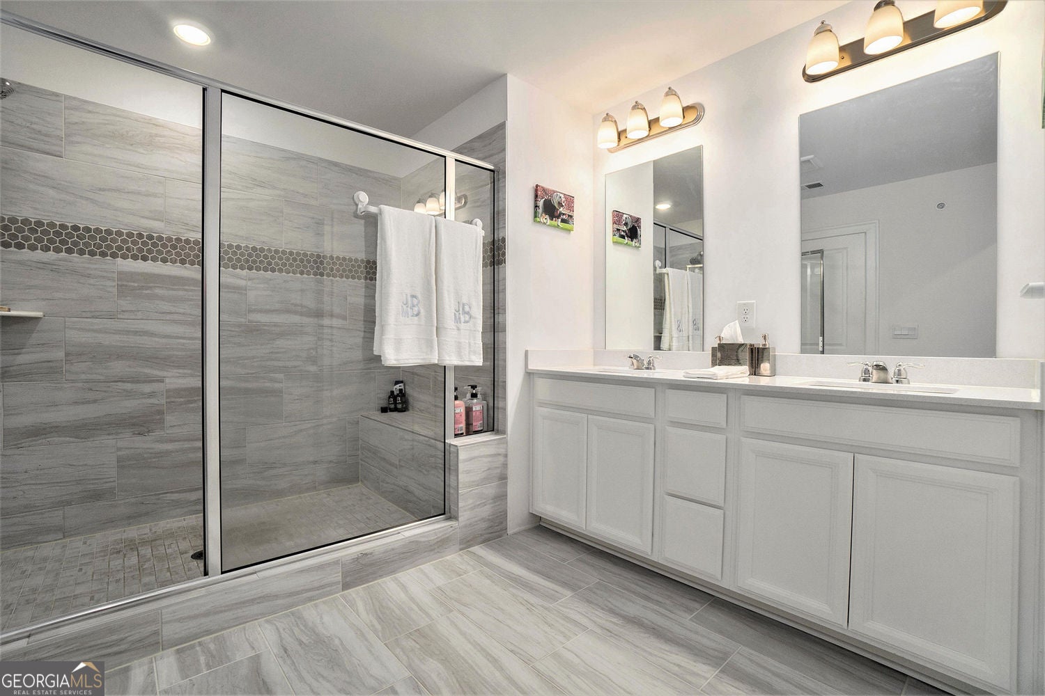 Smyrna, Georgia, 30126, United States, 4 Bedrooms Bedrooms, ,4 BathroomsBathrooms,Residential,For Sale,1959897