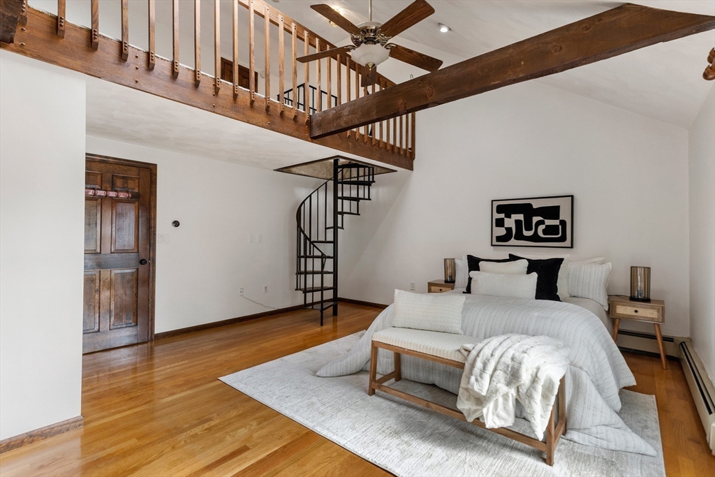 Malden, Massachusetts, 02148, United States, 2 Bedrooms Bedrooms, ,2 BathroomsBathrooms,Residential,For Sale,1993840